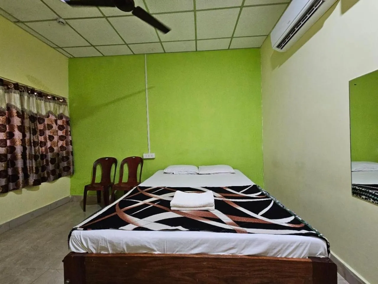 Bed in Havelock Harmony- Havelock Island