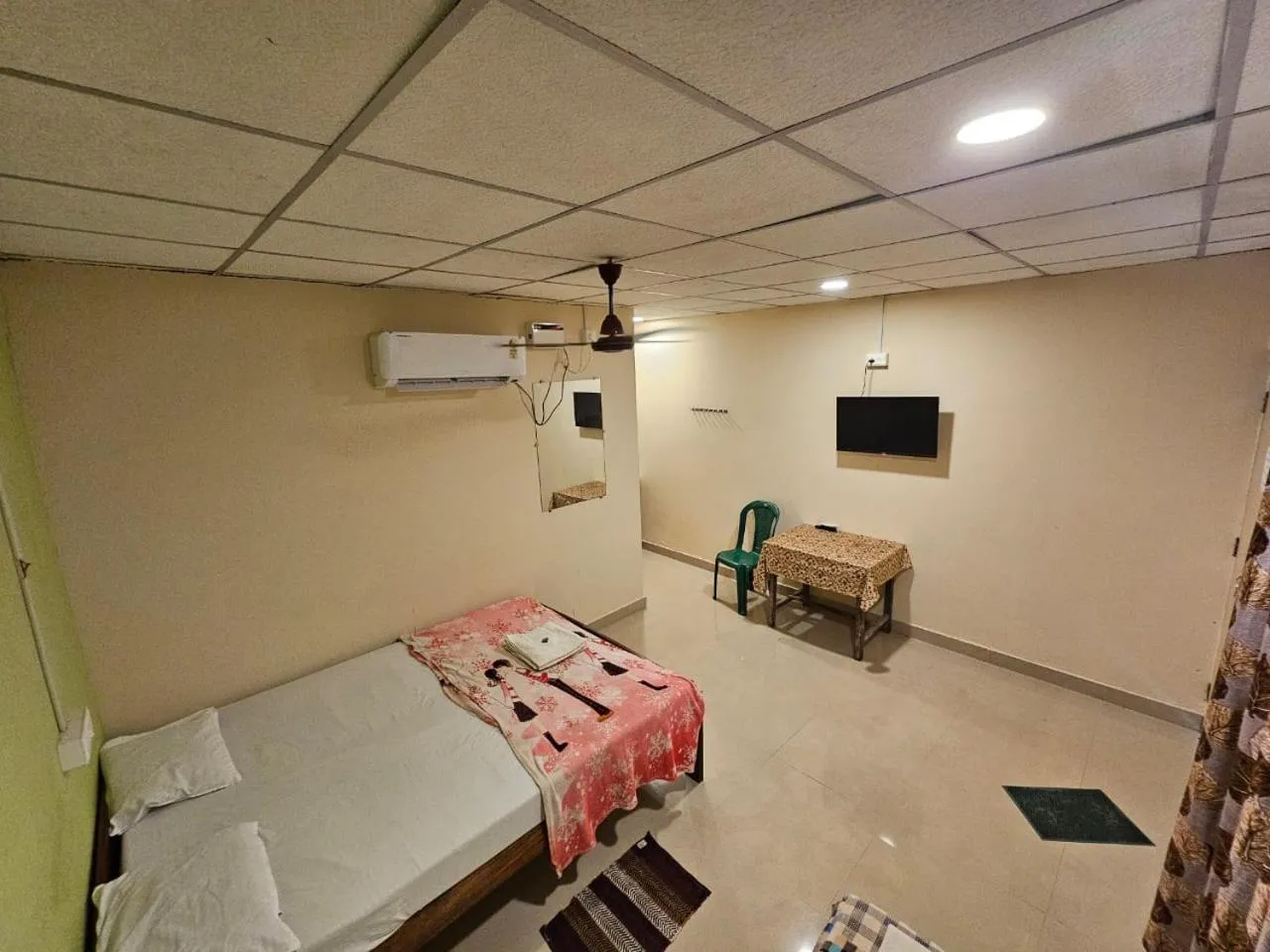 Bedroom, Bed in Havelock Harmony- Havelock Island