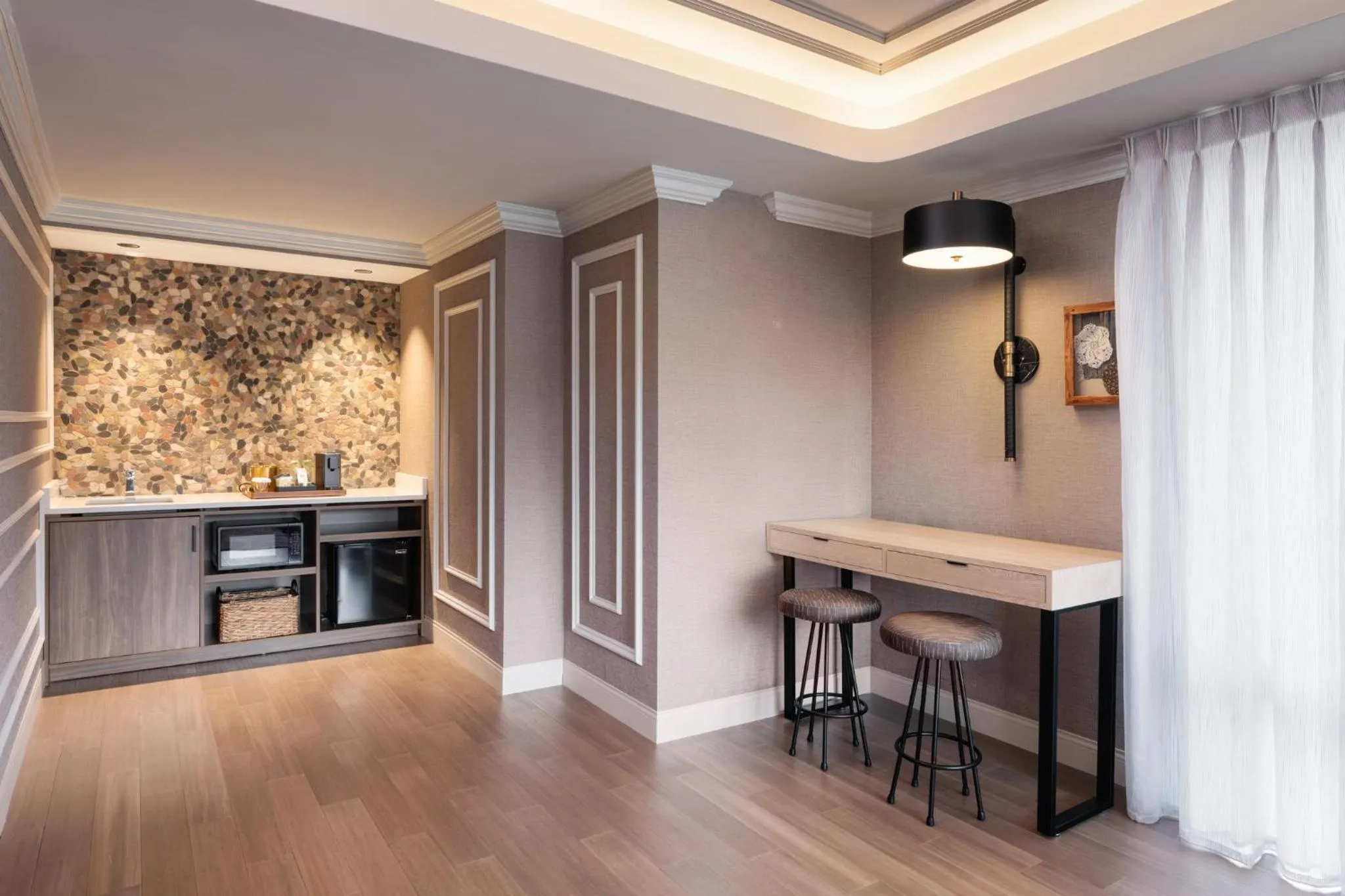 Photo of the whole room in Hotel Indigo Gatlinburg Downtown by IHG