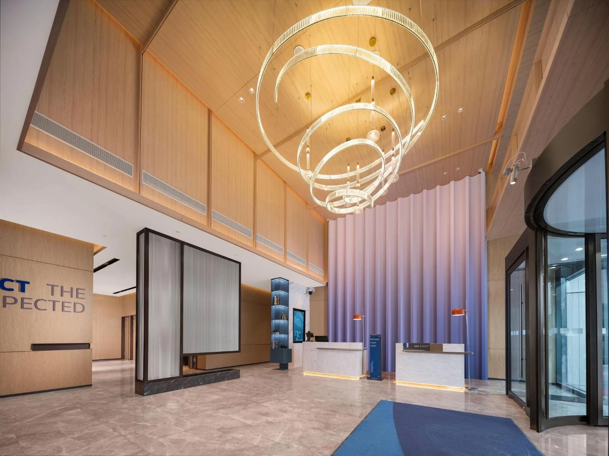 Property building in Holiday Inn Express Rizhao Oriental Colorful City