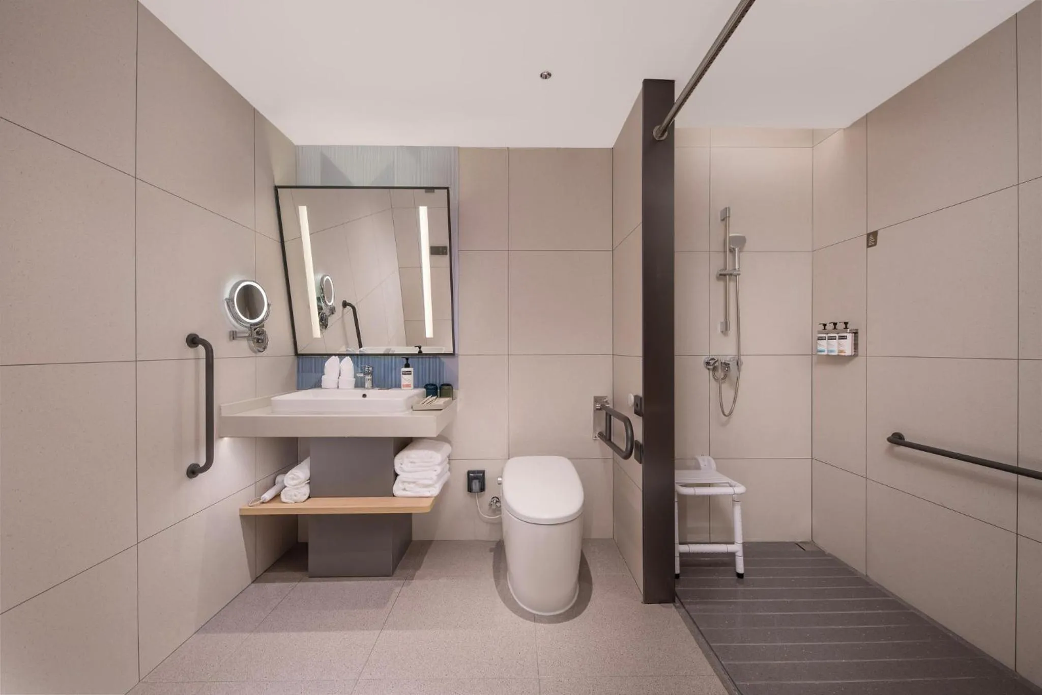 Photo of the whole room in Holiday Inn Express Rizhao Oriental Colorful City