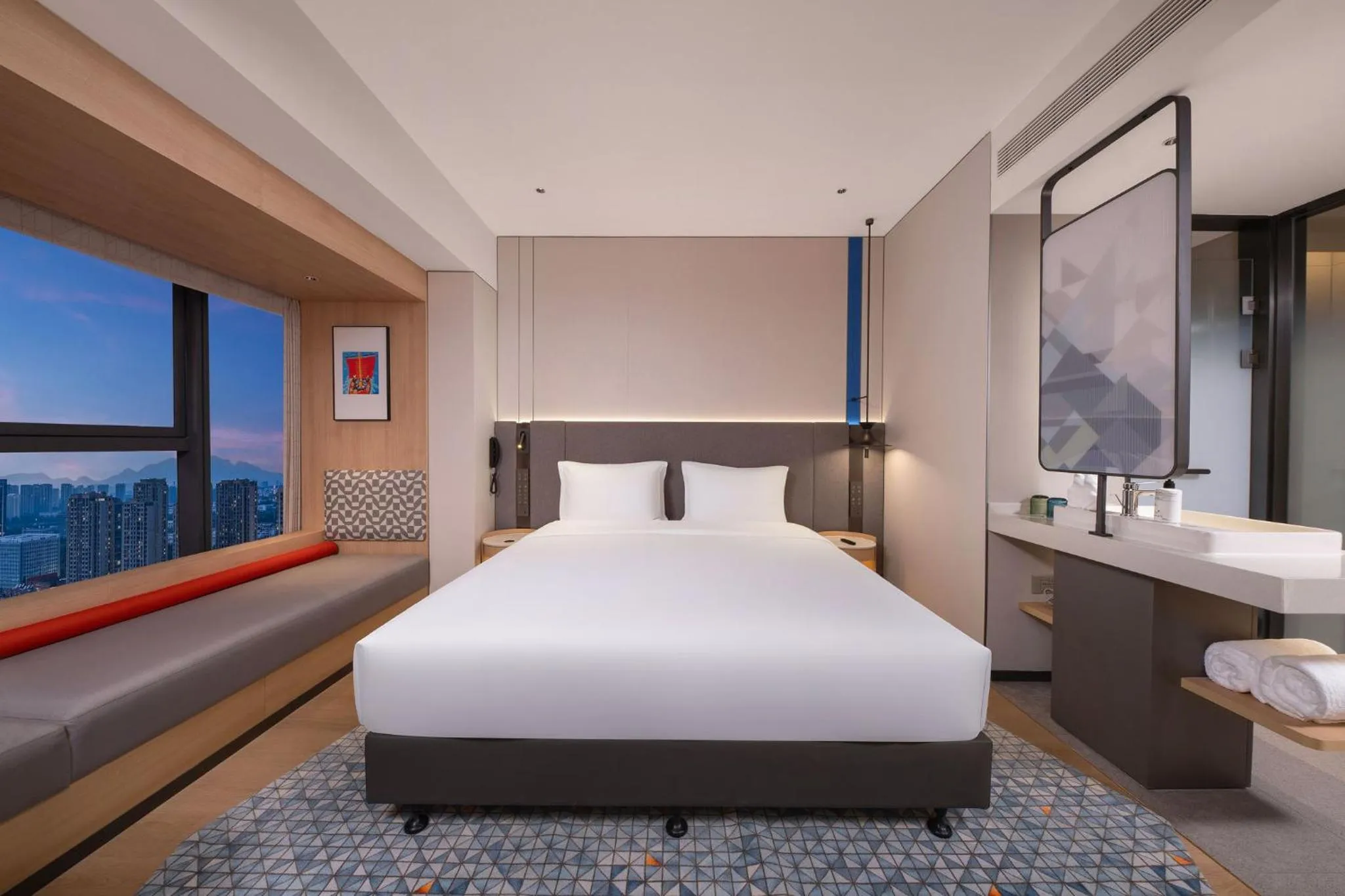 Photo of the whole room, Bed in Holiday Inn Express Rizhao Oriental Colorful City