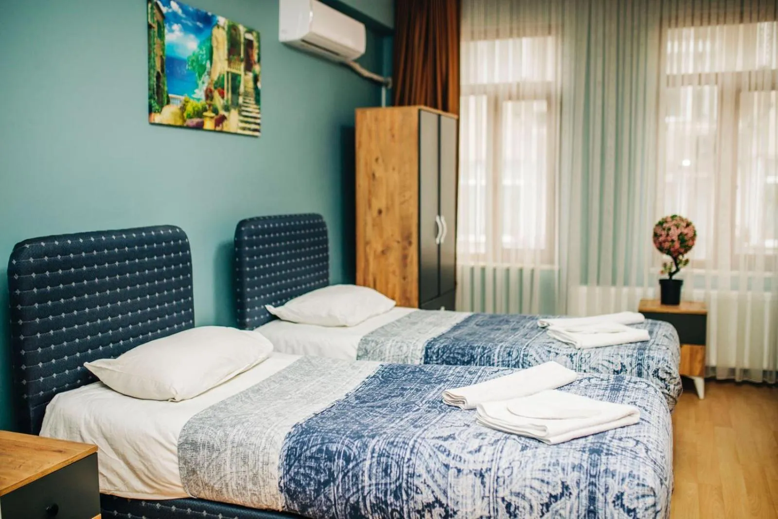 Photo of the whole room, Bed in Ekinoks Hotel