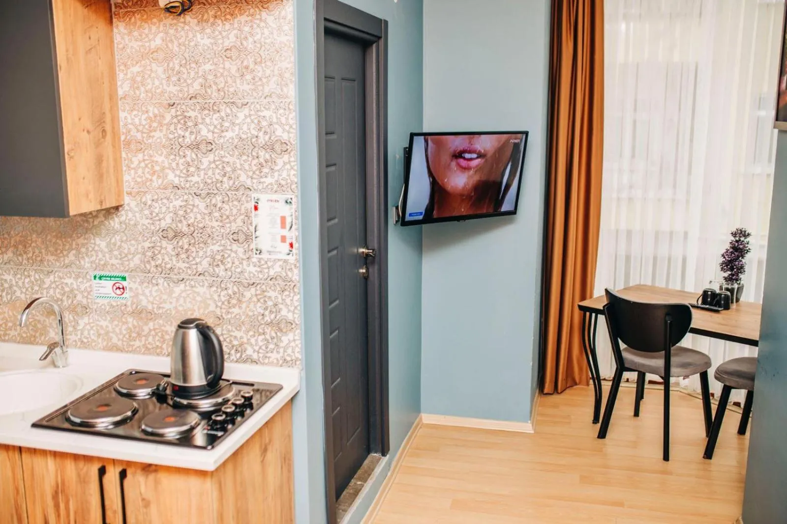 Kitchen or kitchenette in Ekinoks Hotel