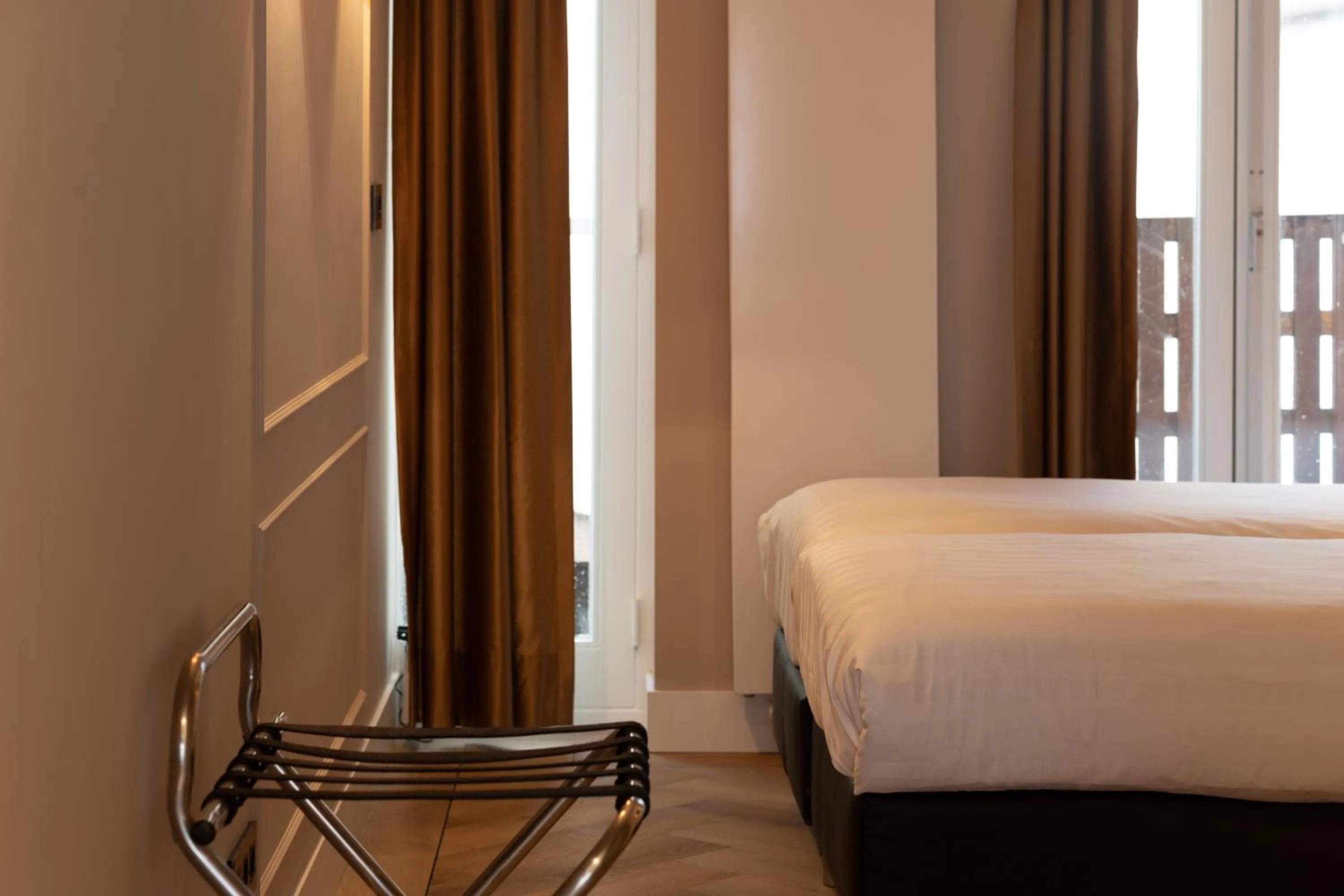 Bed in Midtown Hotel triple