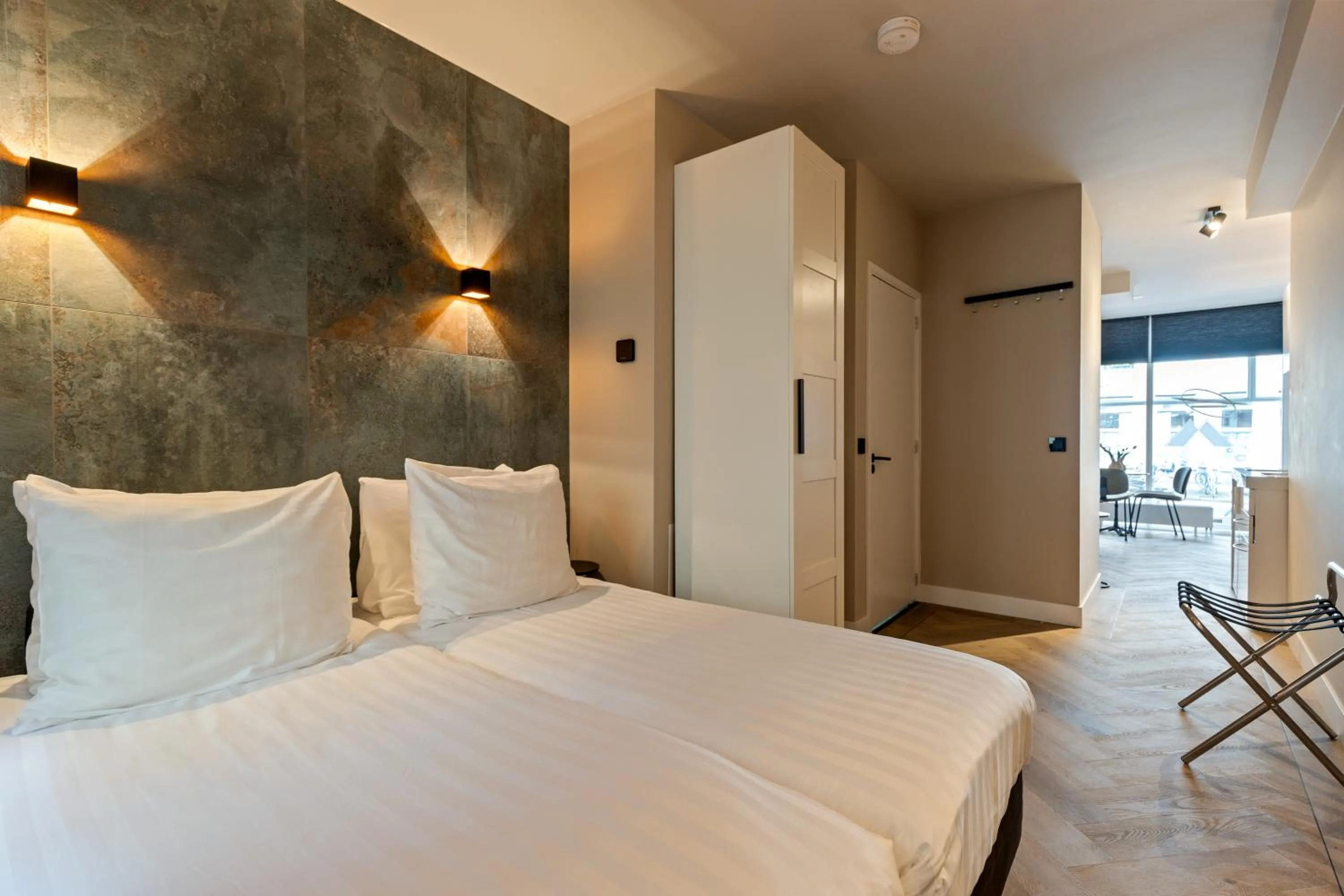 Bed in Midtown Hotel triple