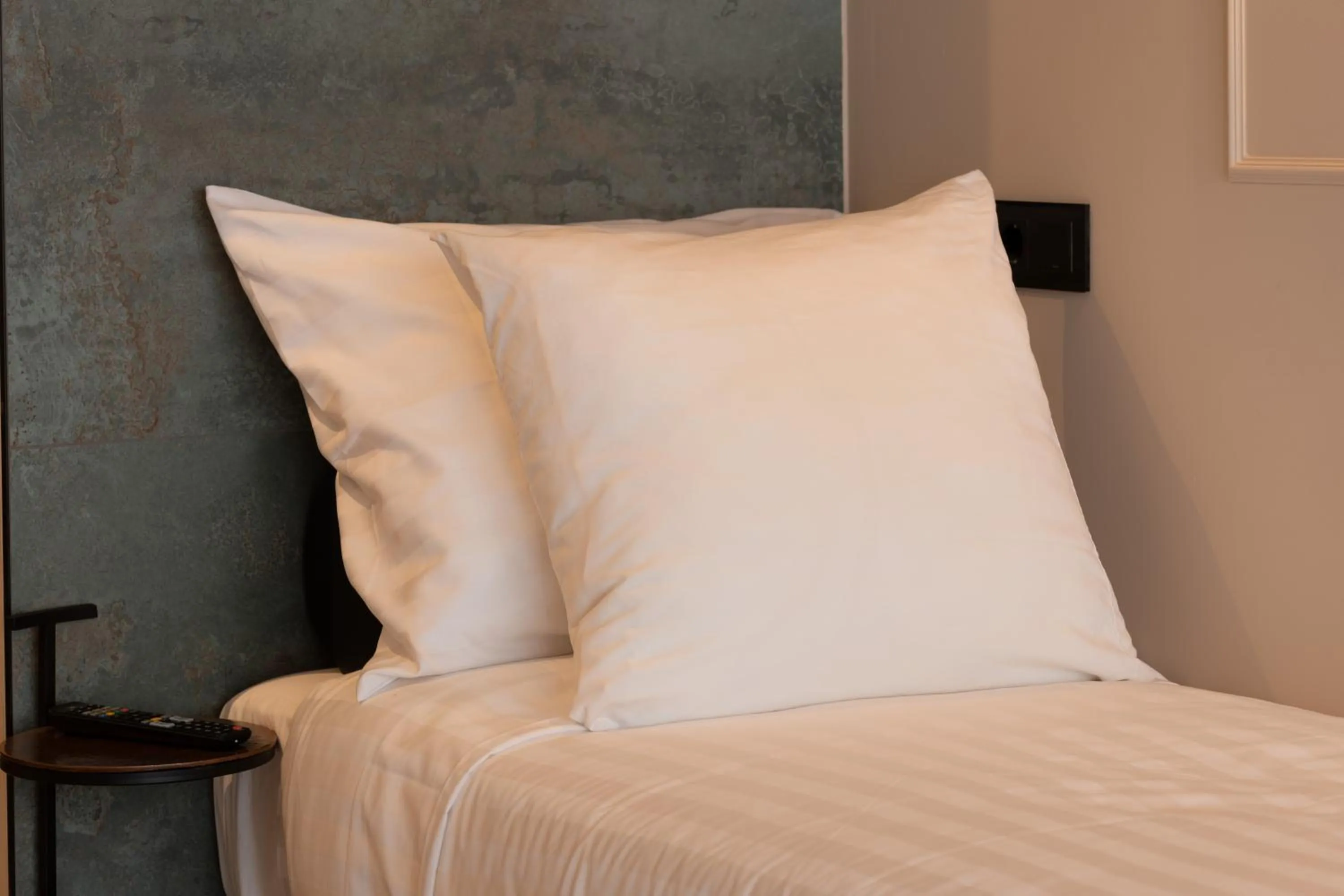 Bed in Midtown Hotel triple