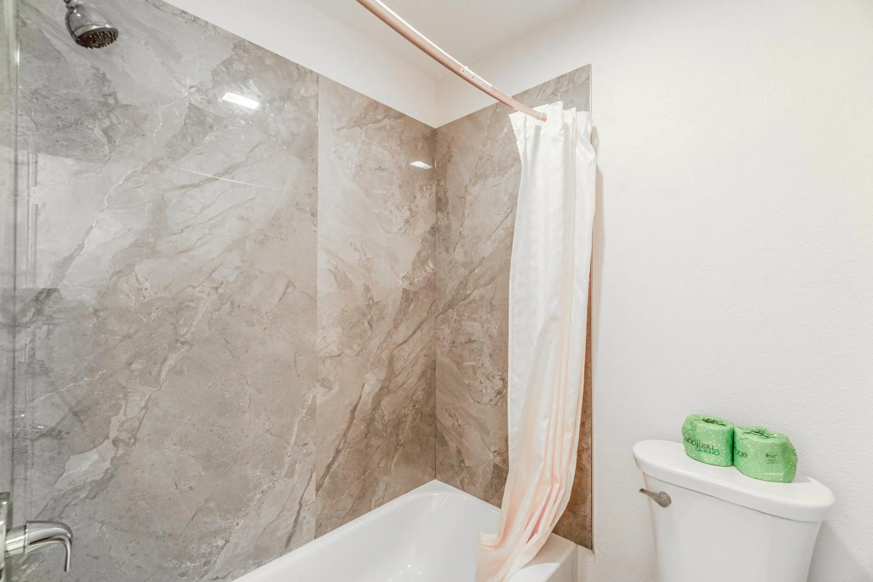 Bathroom in Regency Inn By OYO Rockdale TX