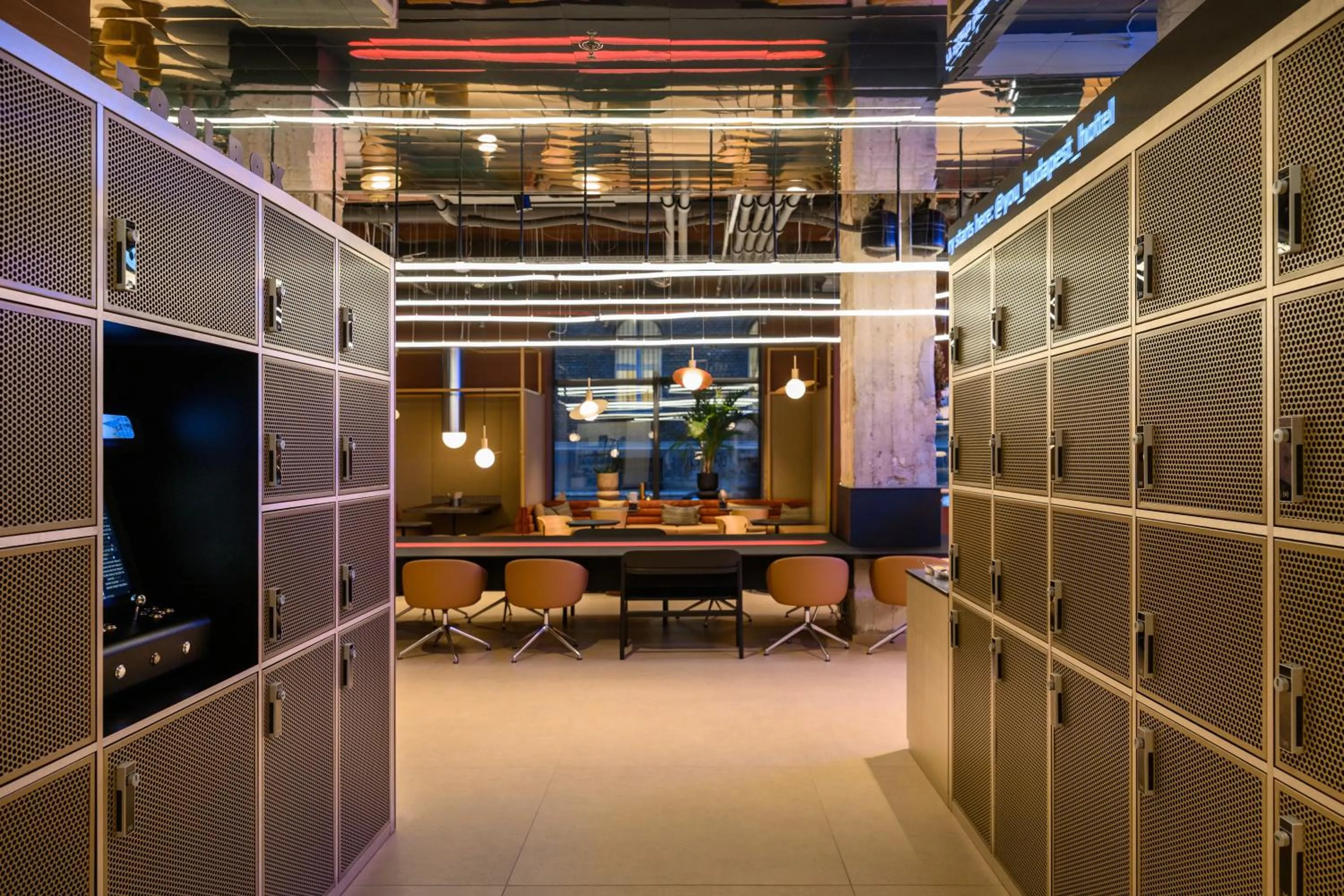 Restaurant/places to eat in You Hotel Budapest - Handwritten Collection