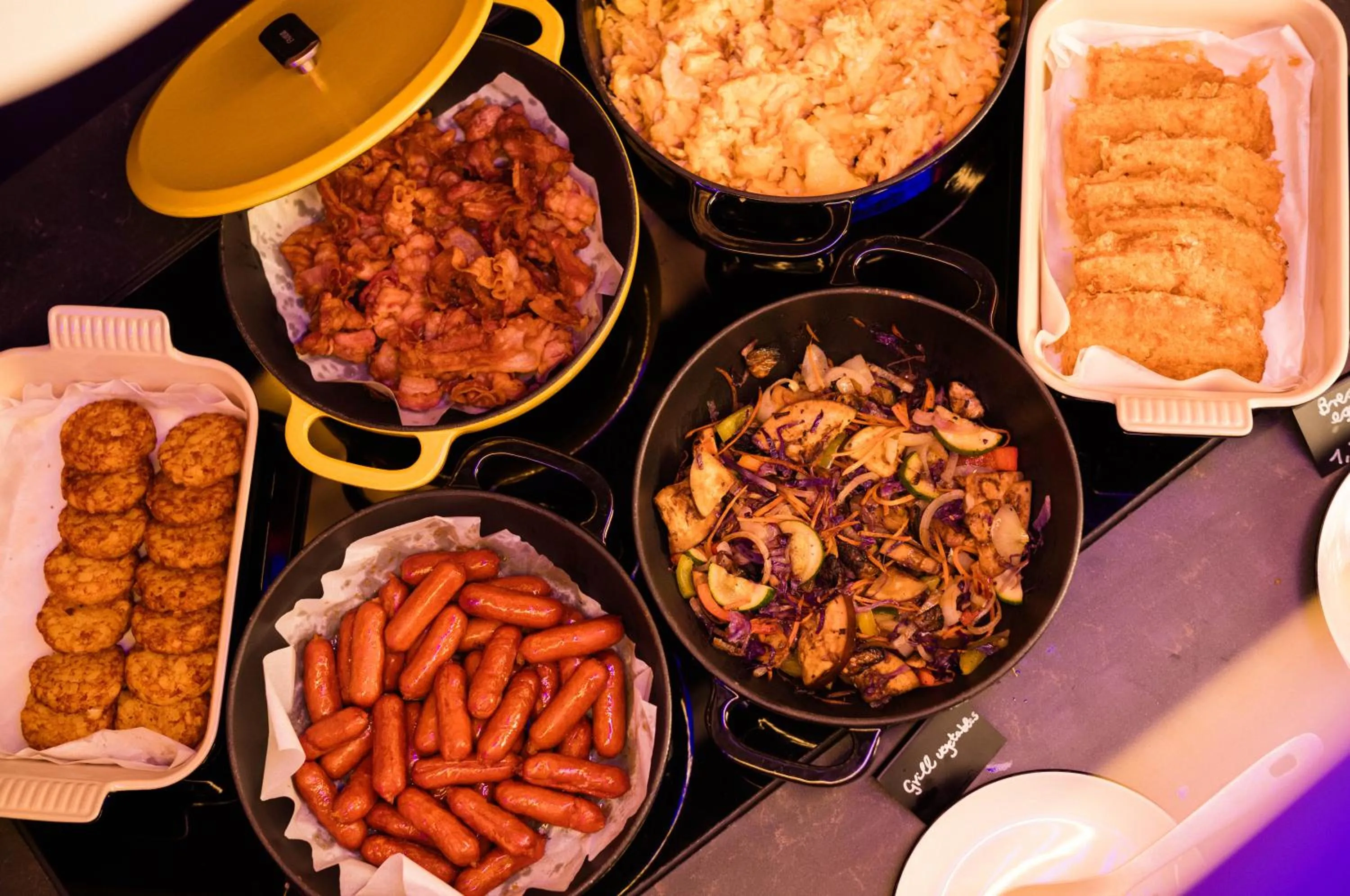 Breakfast in You Hotel Budapest - Handwritten Collection