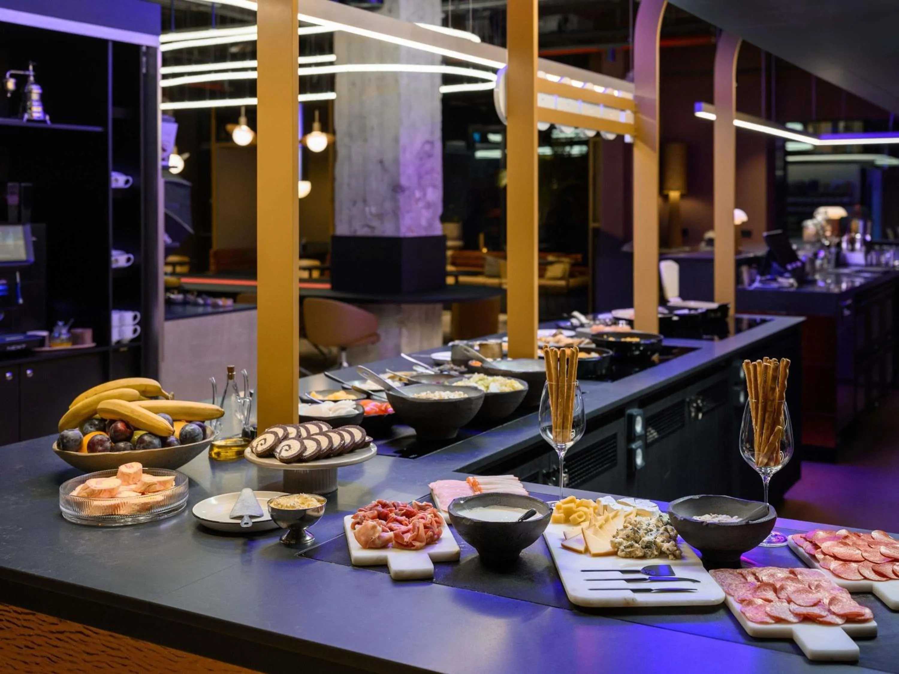 Restaurant/places to eat in You Hotel Budapest - Handwritten Collection