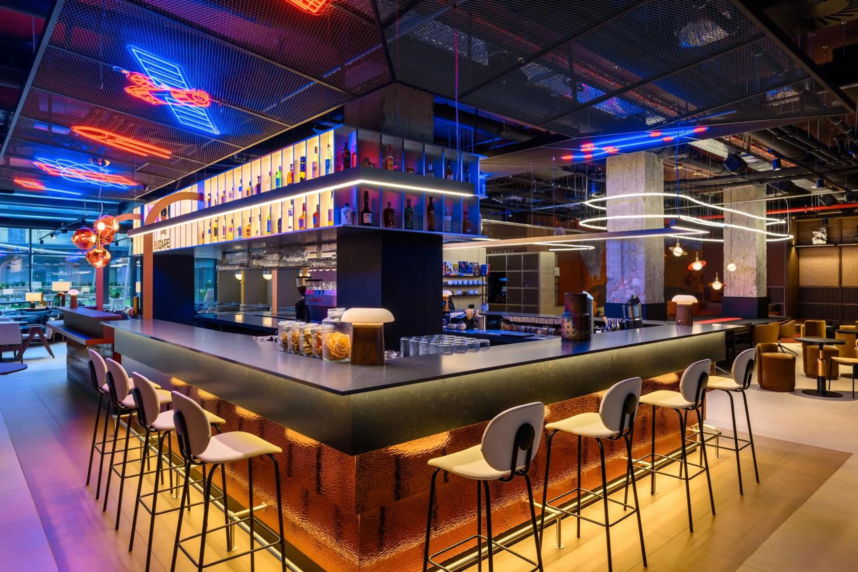 Lounge or bar in You Hotel Budapest - Handwritten Collection