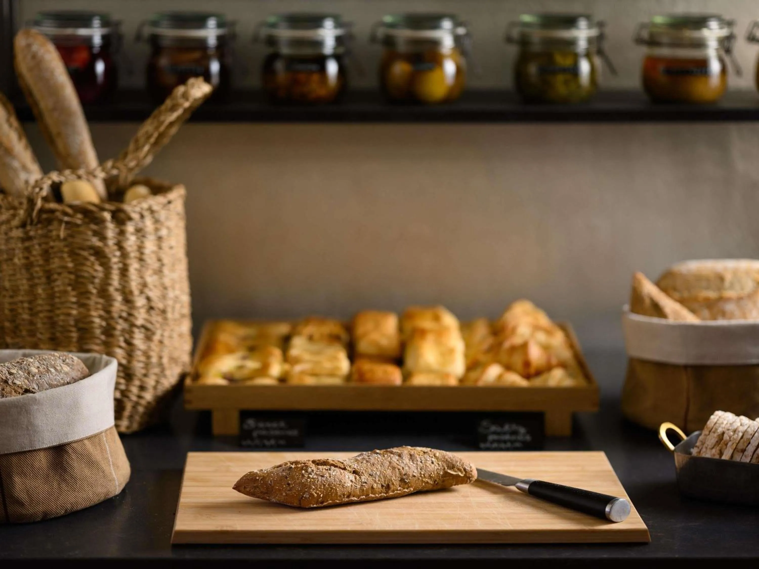 Breakfast in You Hotel Budapest - Handwritten Collection