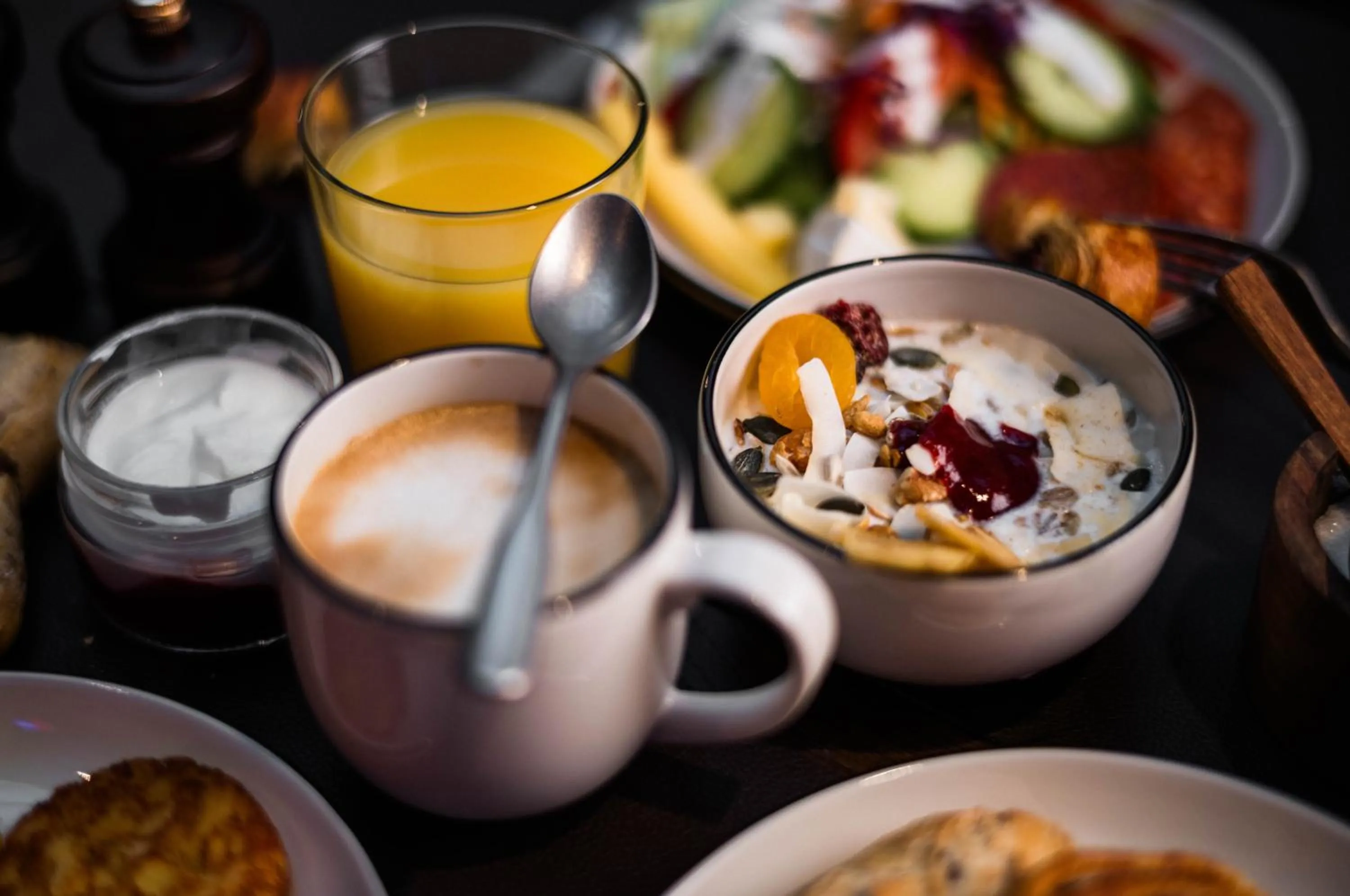 Breakfast in You Hotel Budapest - Handwritten Collection