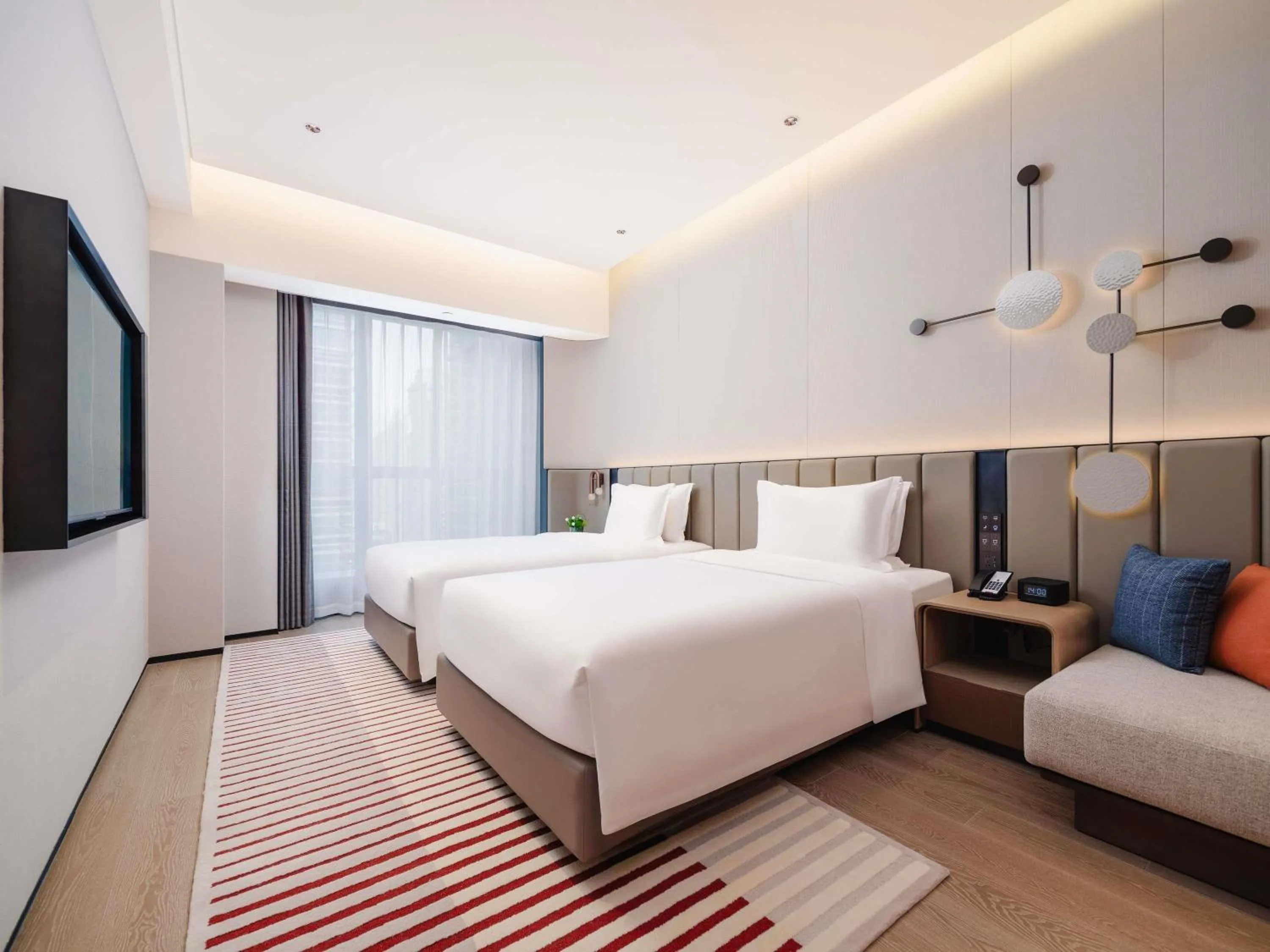 Bedroom, Bed in Novotel Xiamen Downtown