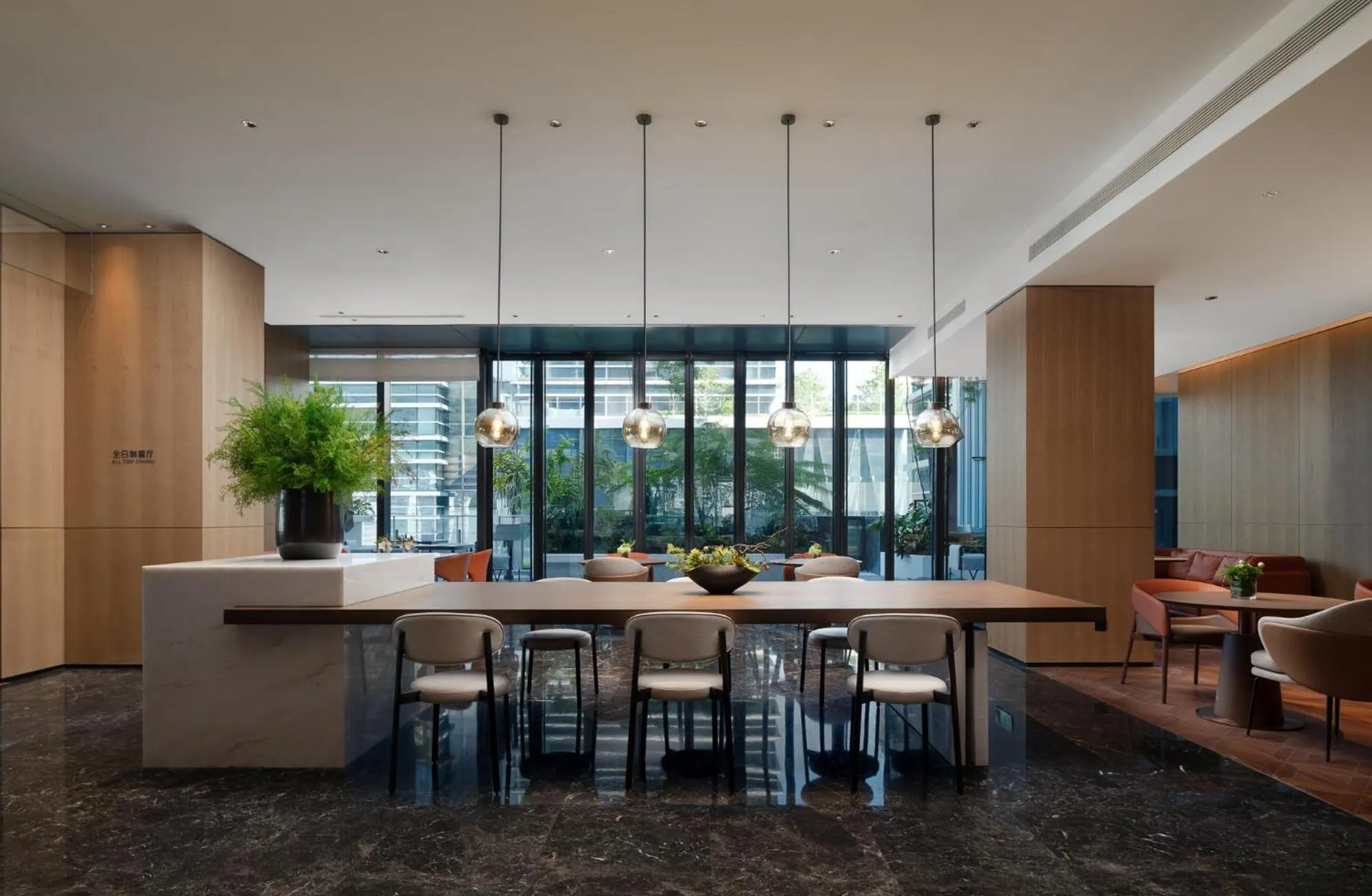 Seating area in Novotel Xiamen Downtown