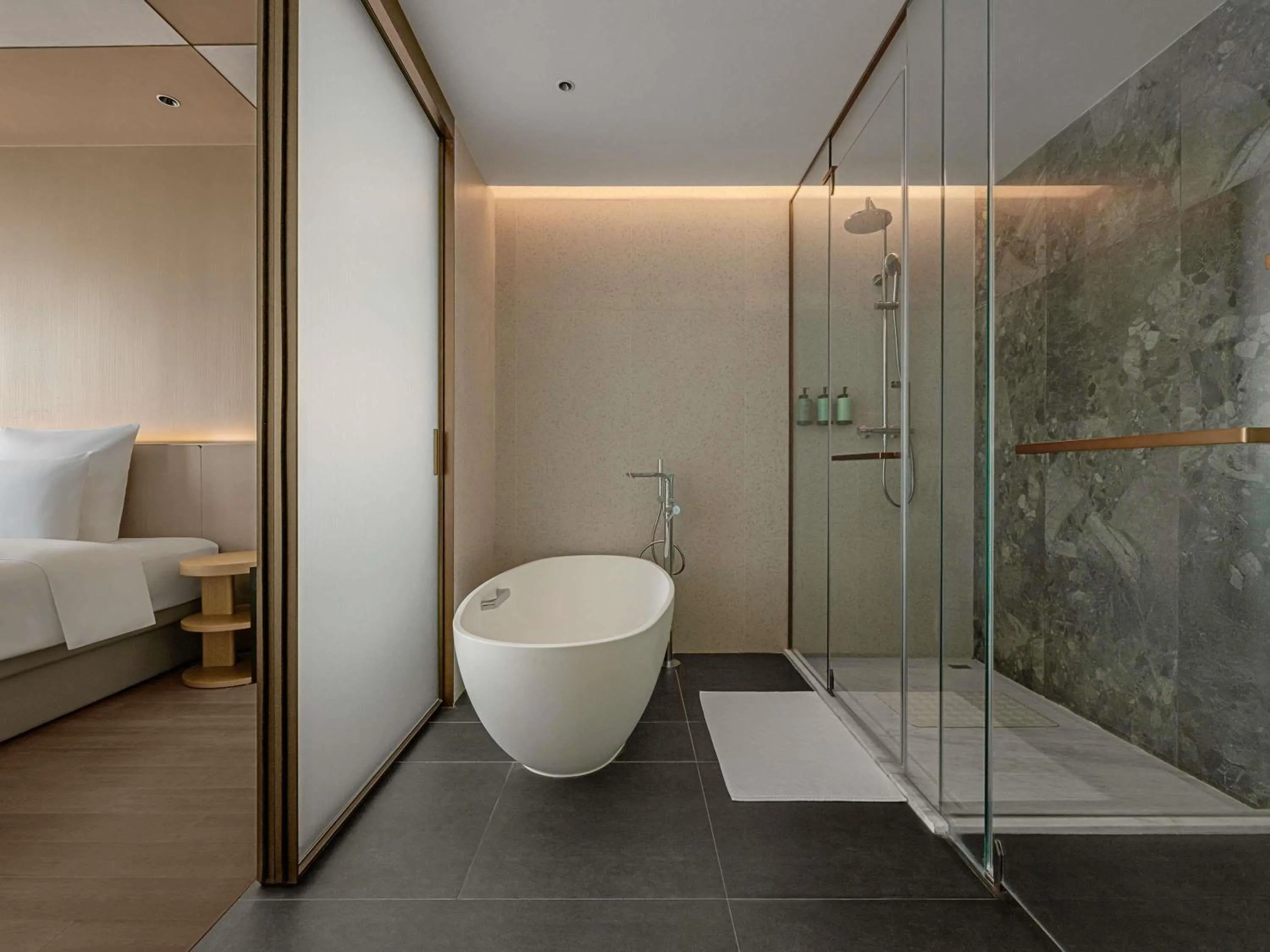 Bedroom, Bed in Novotel Kunshan East