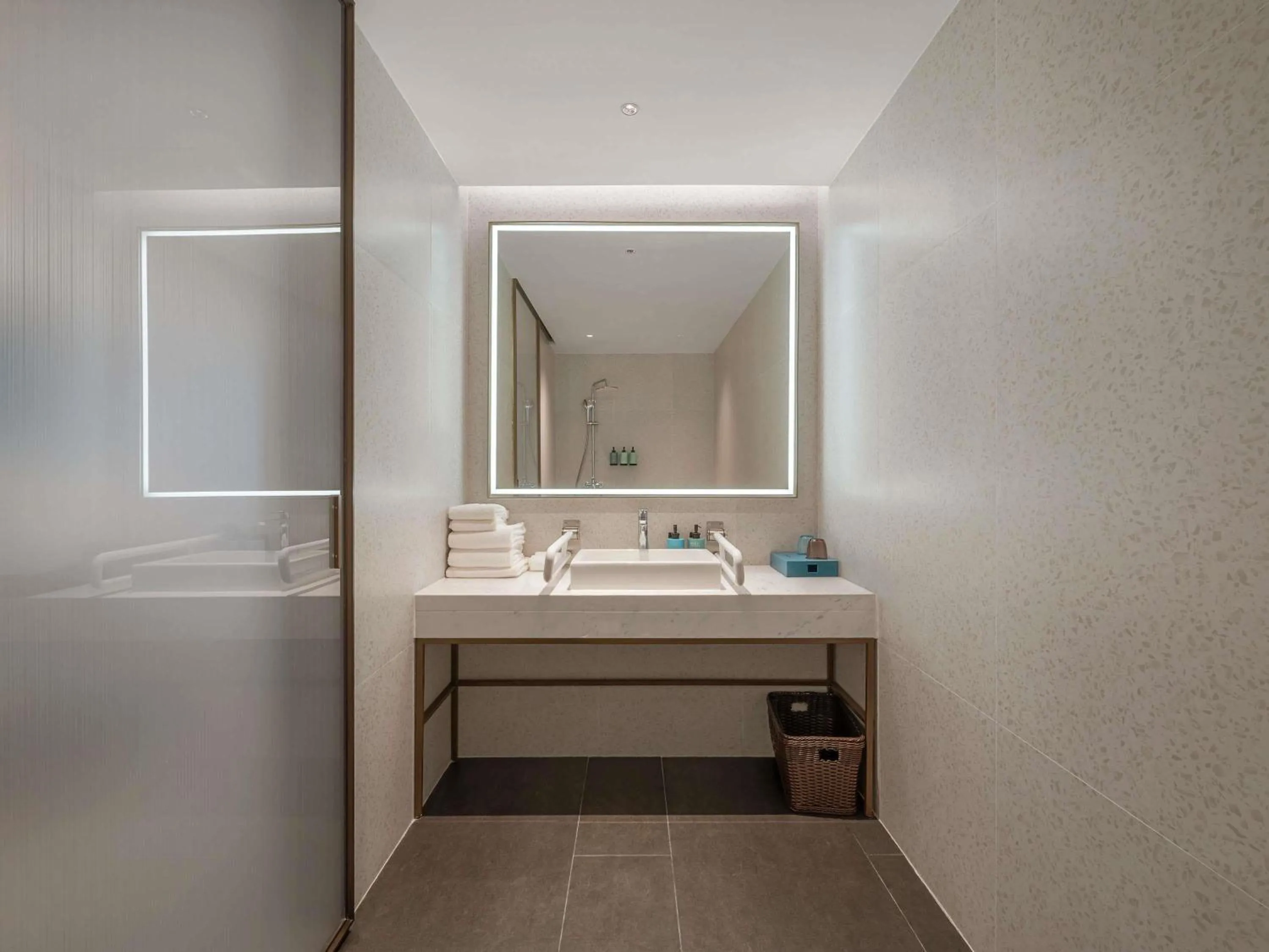 Bedroom in Novotel Kunshan East