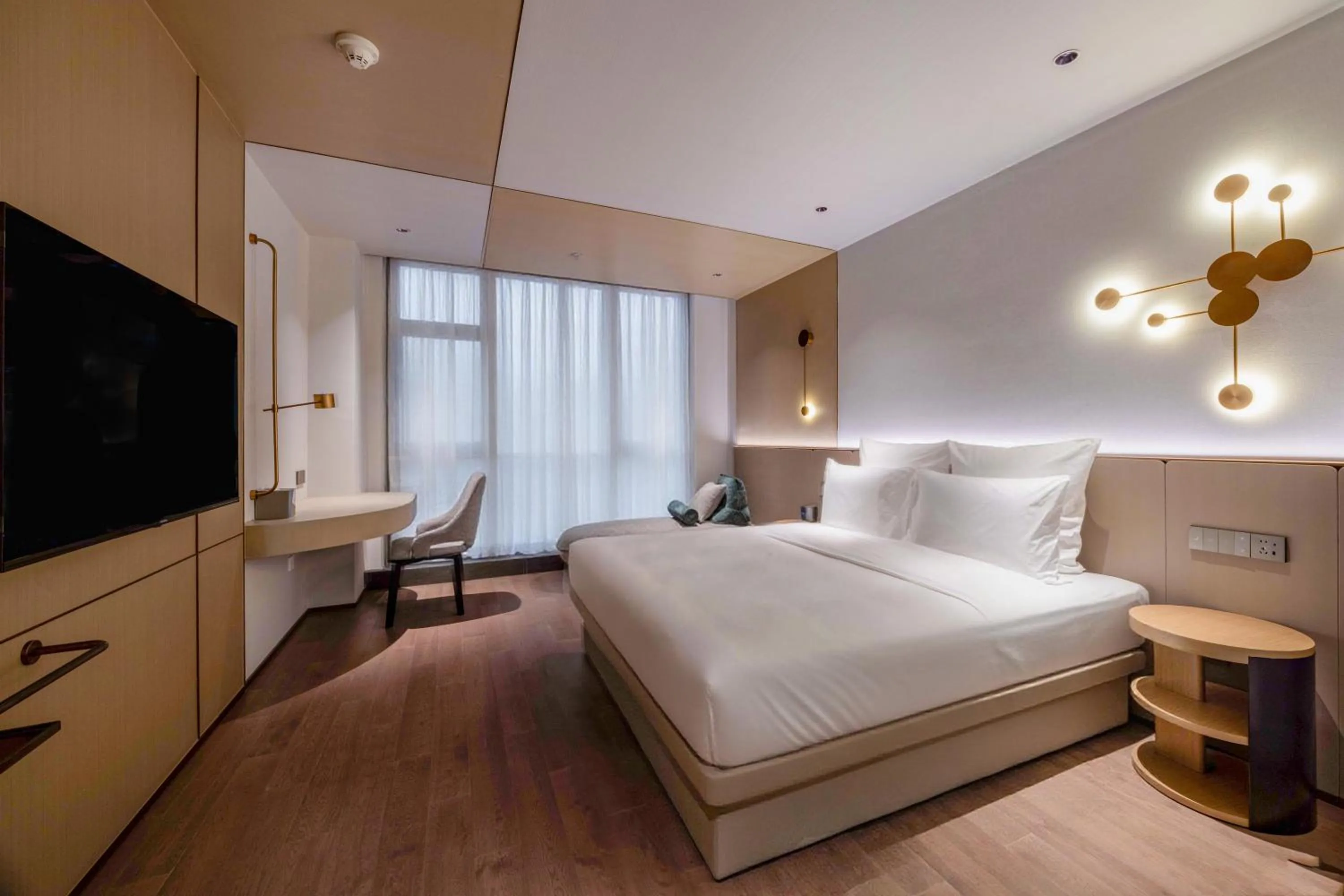 Photo of the whole room, Bed in Novotel Kunshan East