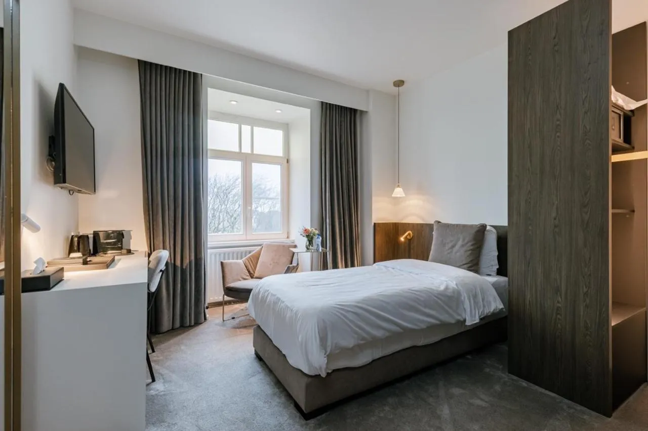 Bedroom, Bed in Hotel Astoria