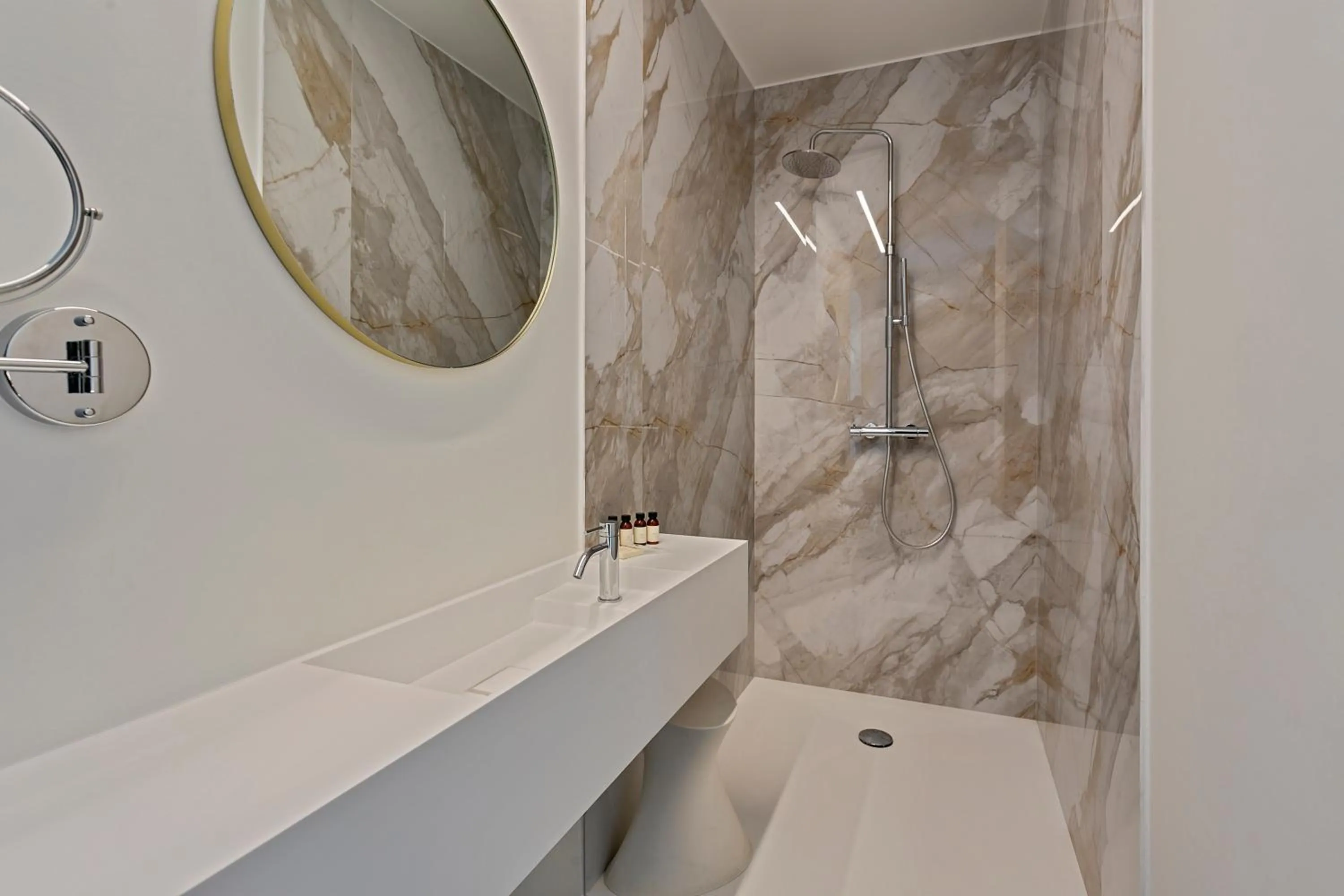 Bathroom in Hotel Astoria