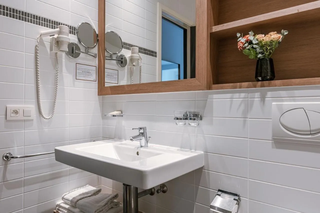 Bathroom in Hotel Astoria