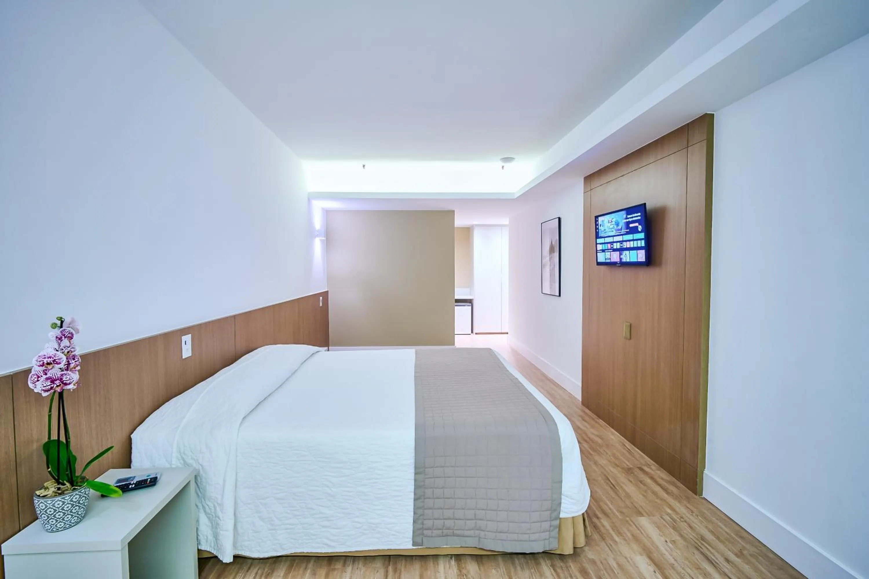 Bedroom, Bed in South American Copacabana Hotel