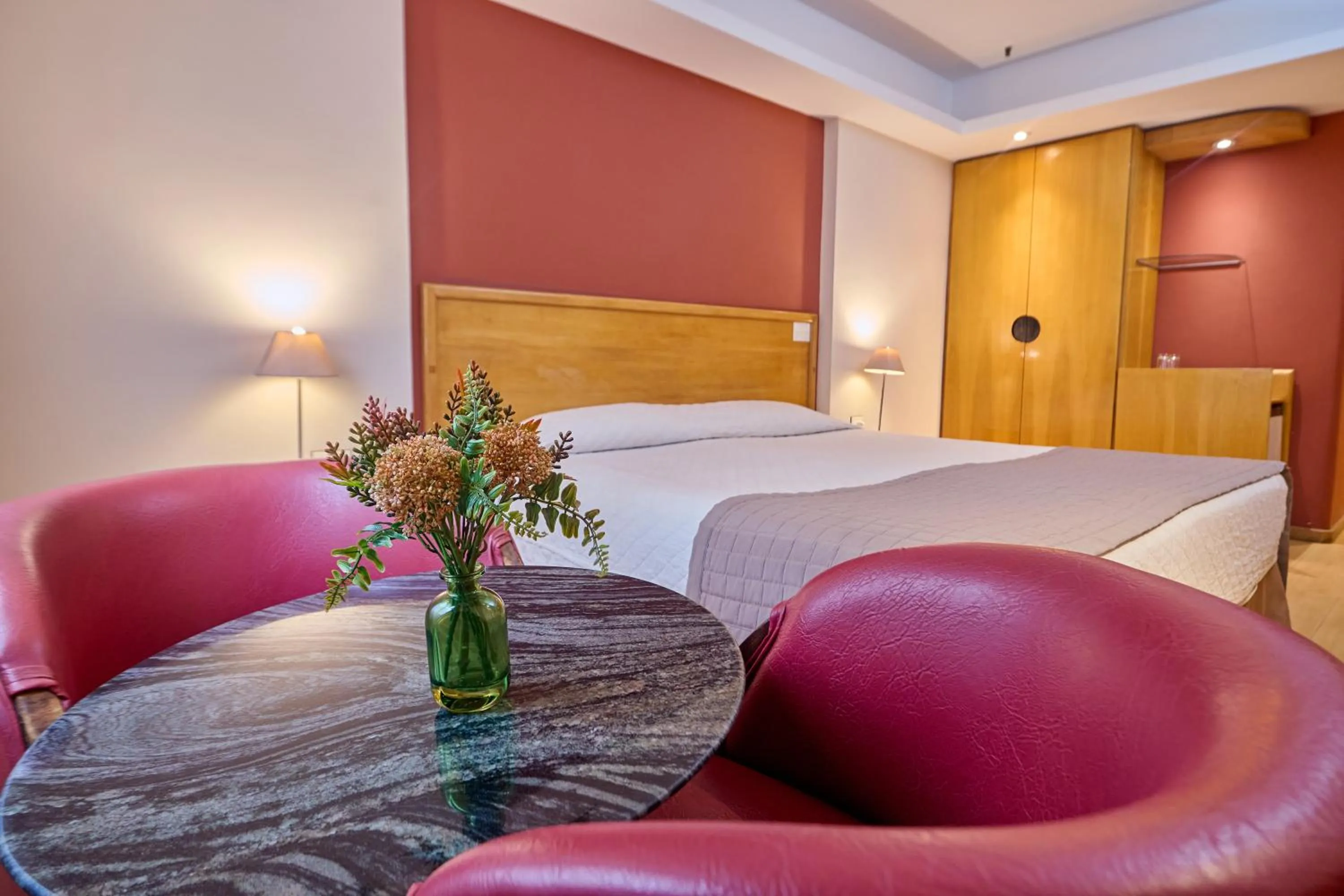 Bedroom, Bed in South American Copacabana Hotel