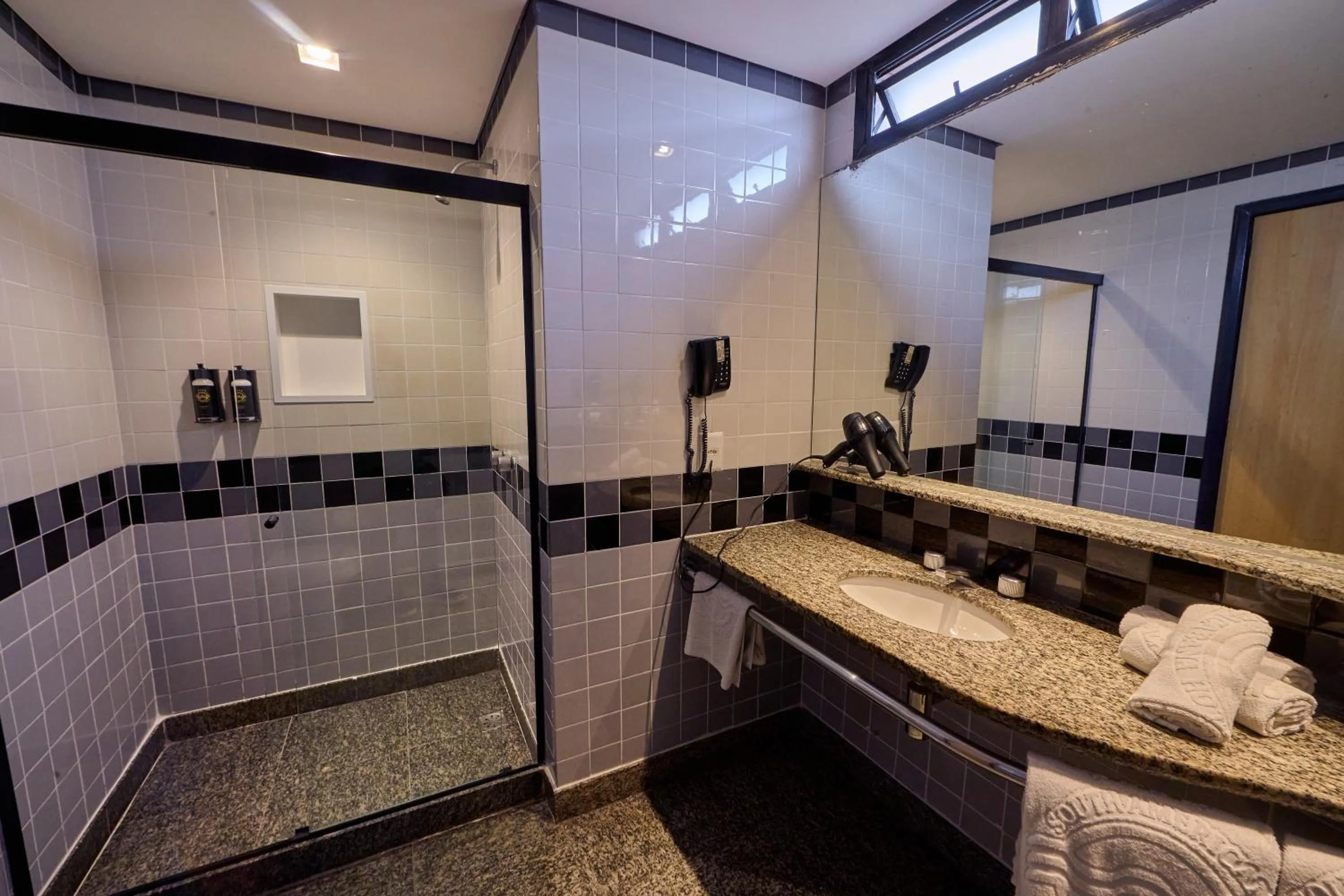 Bathroom in South American Copacabana Hotel