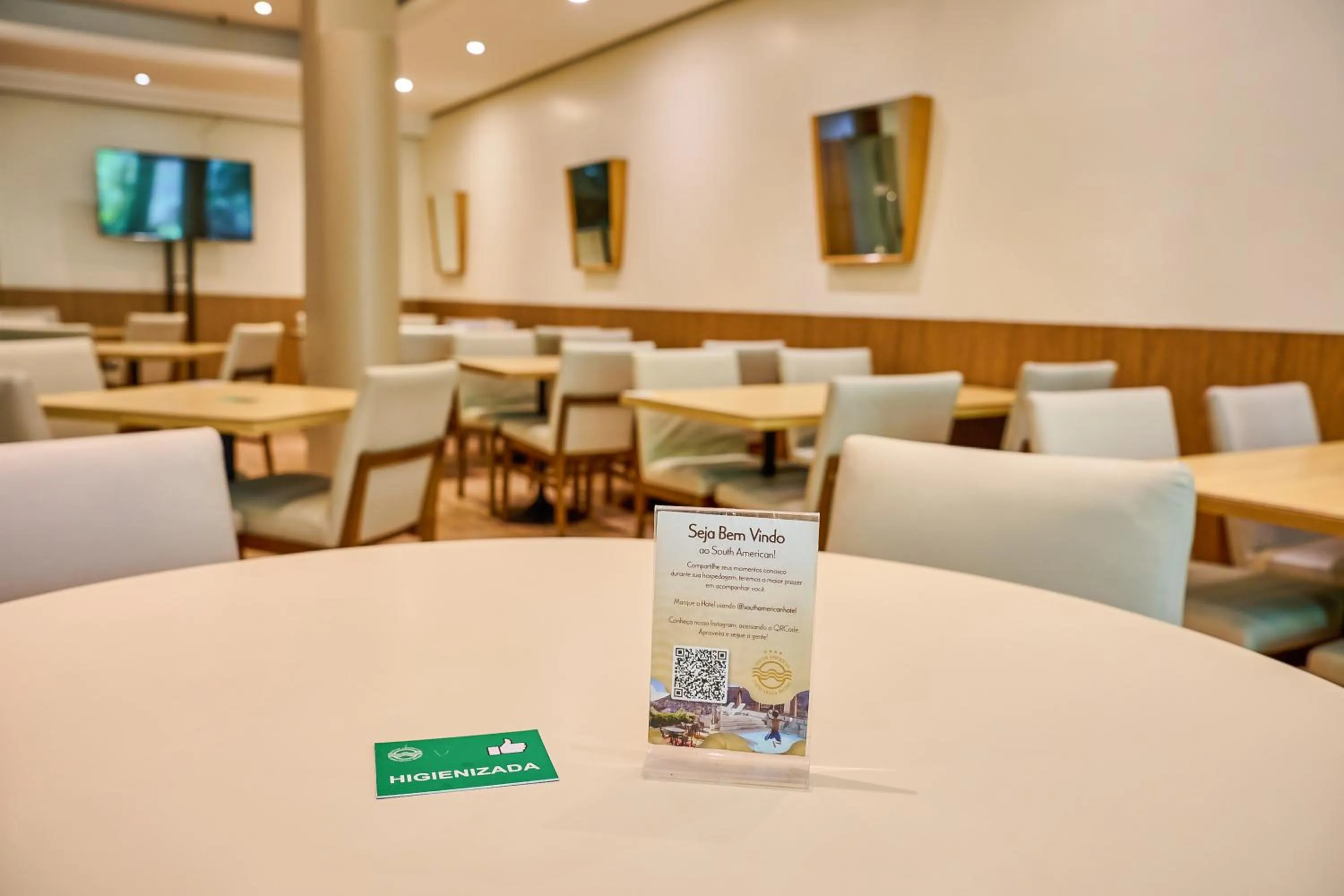 Restaurant/places to eat in South American Copacabana Hotel