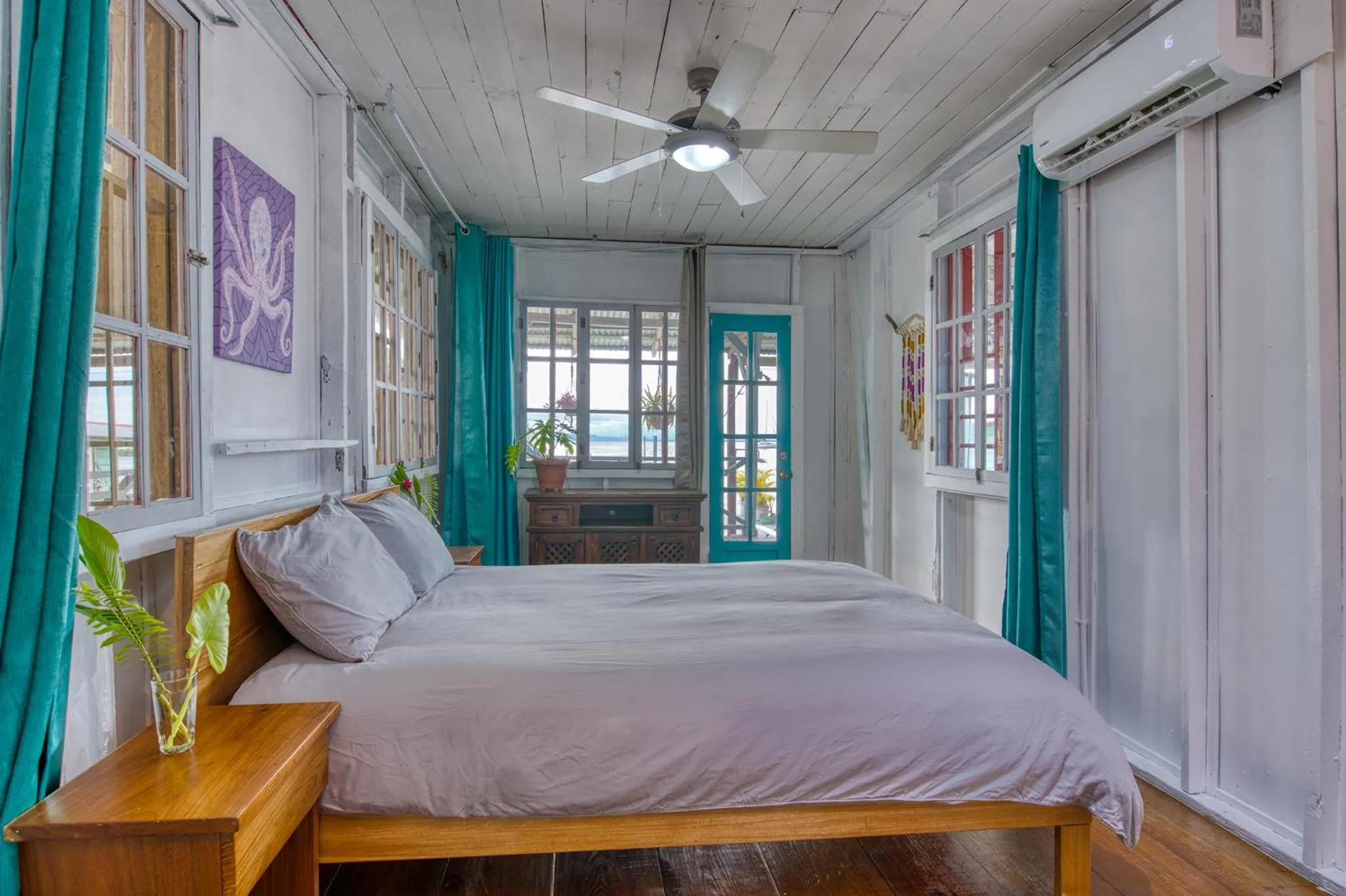 Bed in Saigon Bay Bed & Breakfast