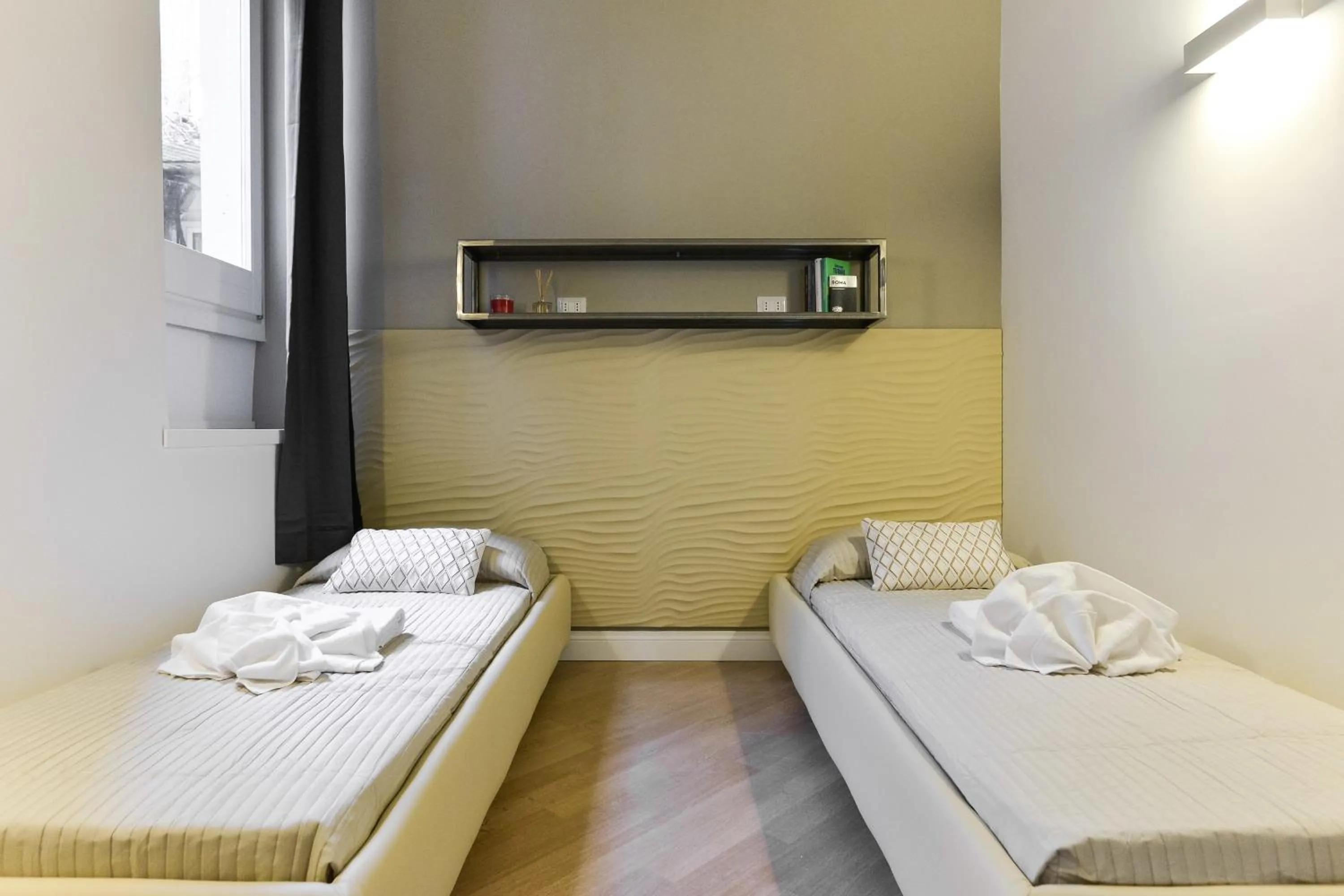 Day, Bed in EVE Luxury Apartments Pantheon