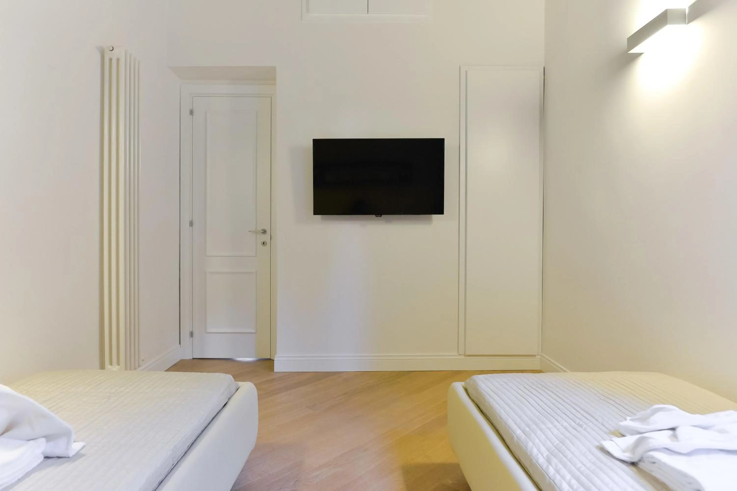 Decorative detail, Bed in EVE Luxury Apartments Pantheon