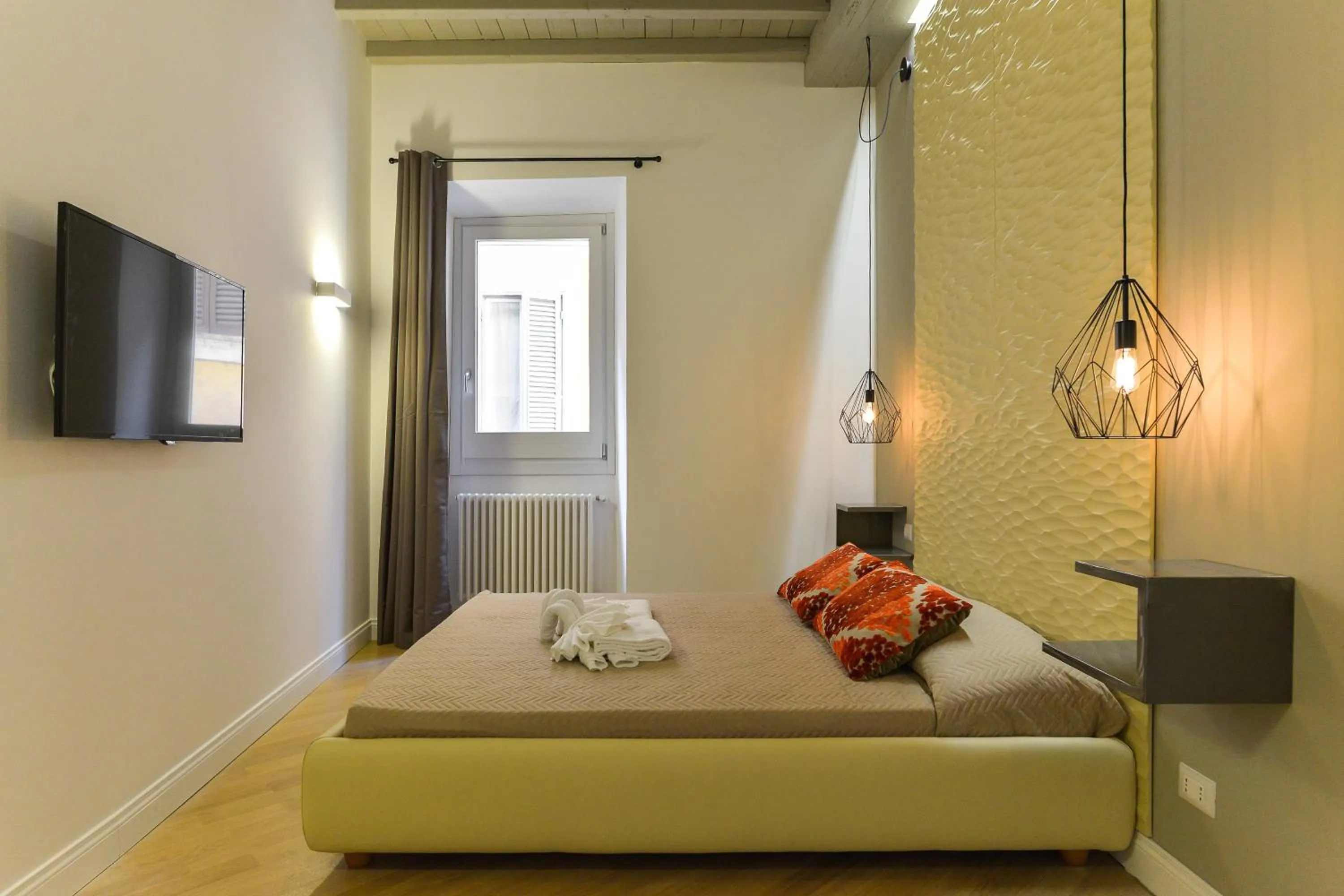 Day, Bed in EVE Luxury Apartments Pantheon