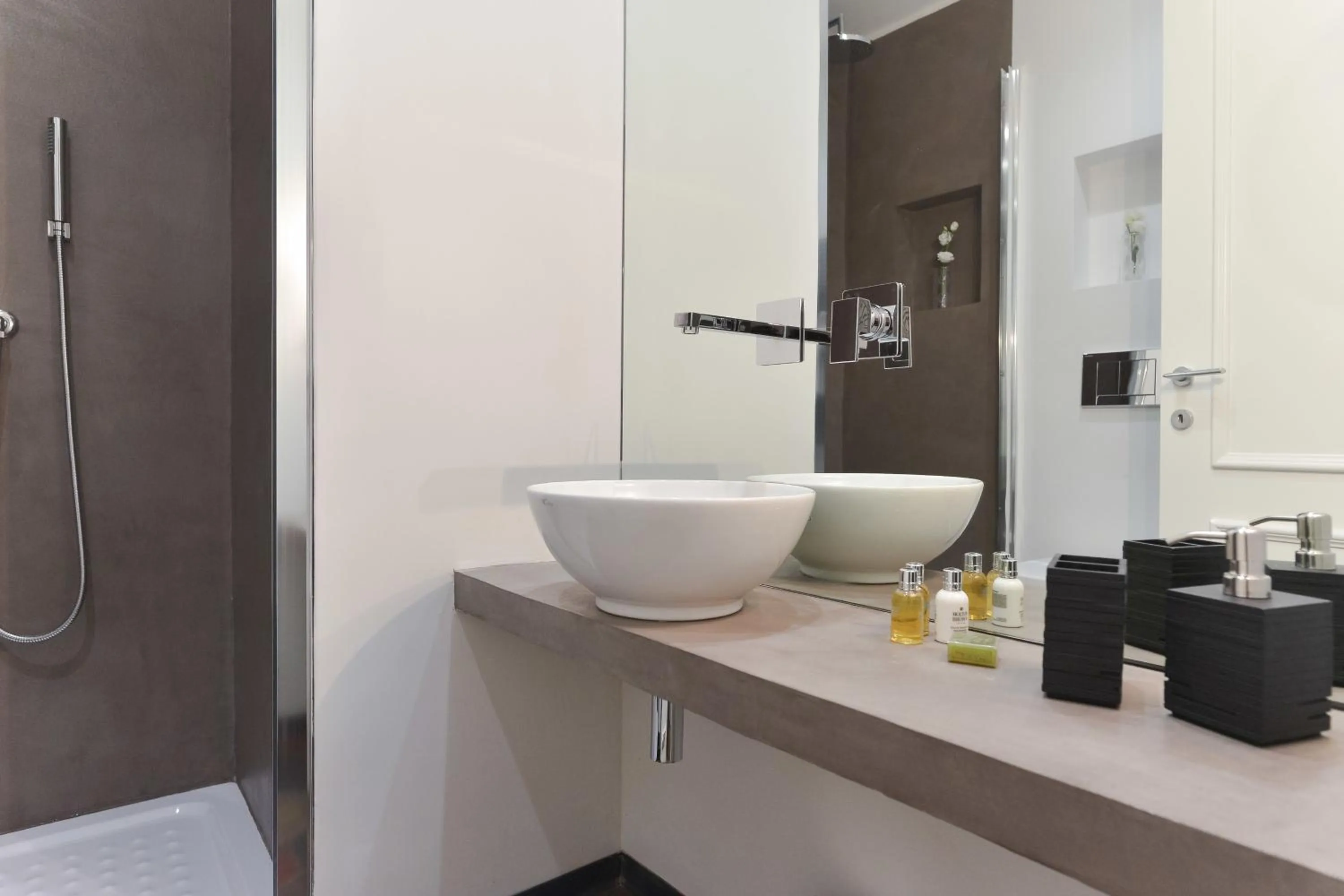 Bathroom in EVE Luxury Apartments Pantheon