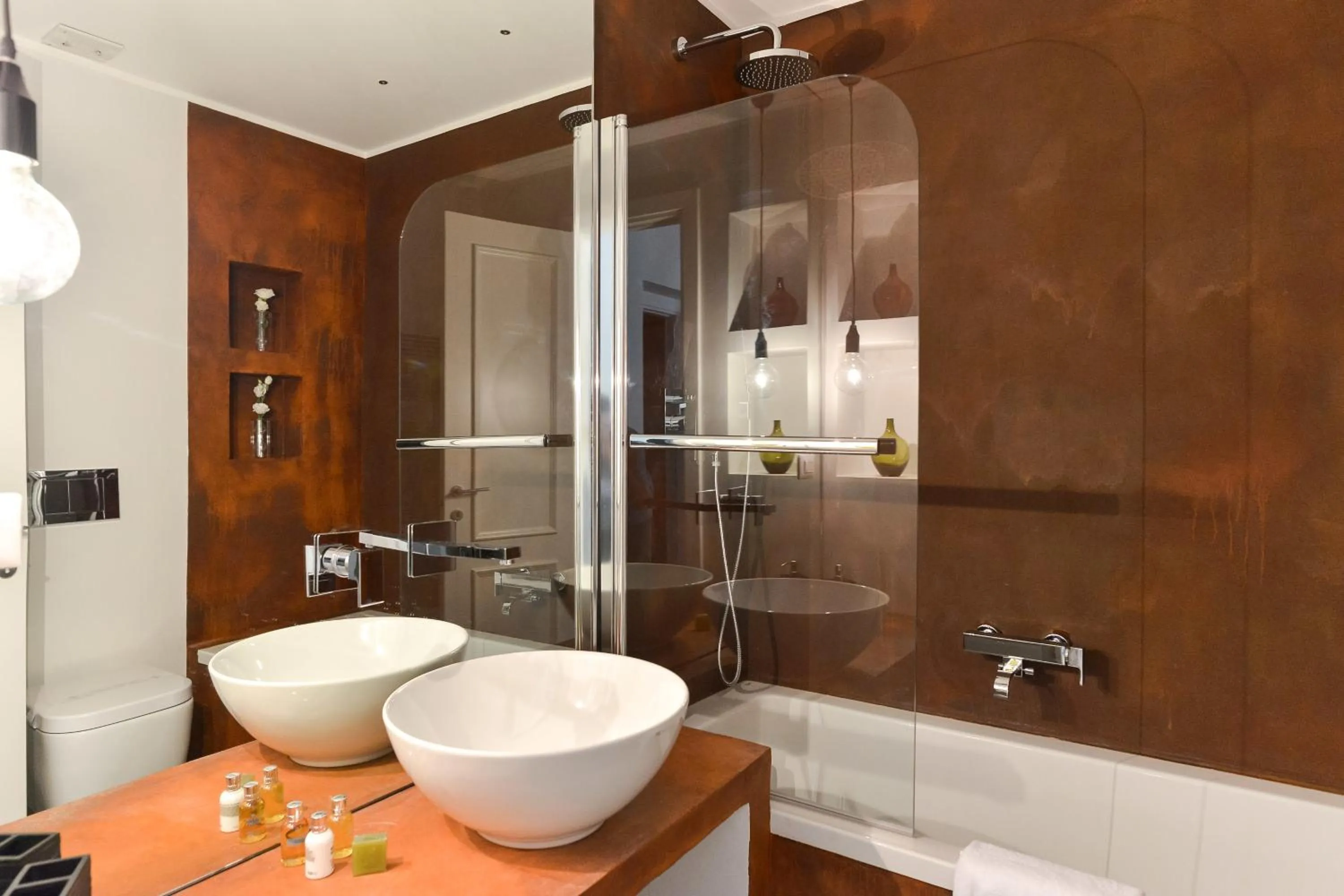 Bathroom in EVE Luxury Apartments Pantheon
