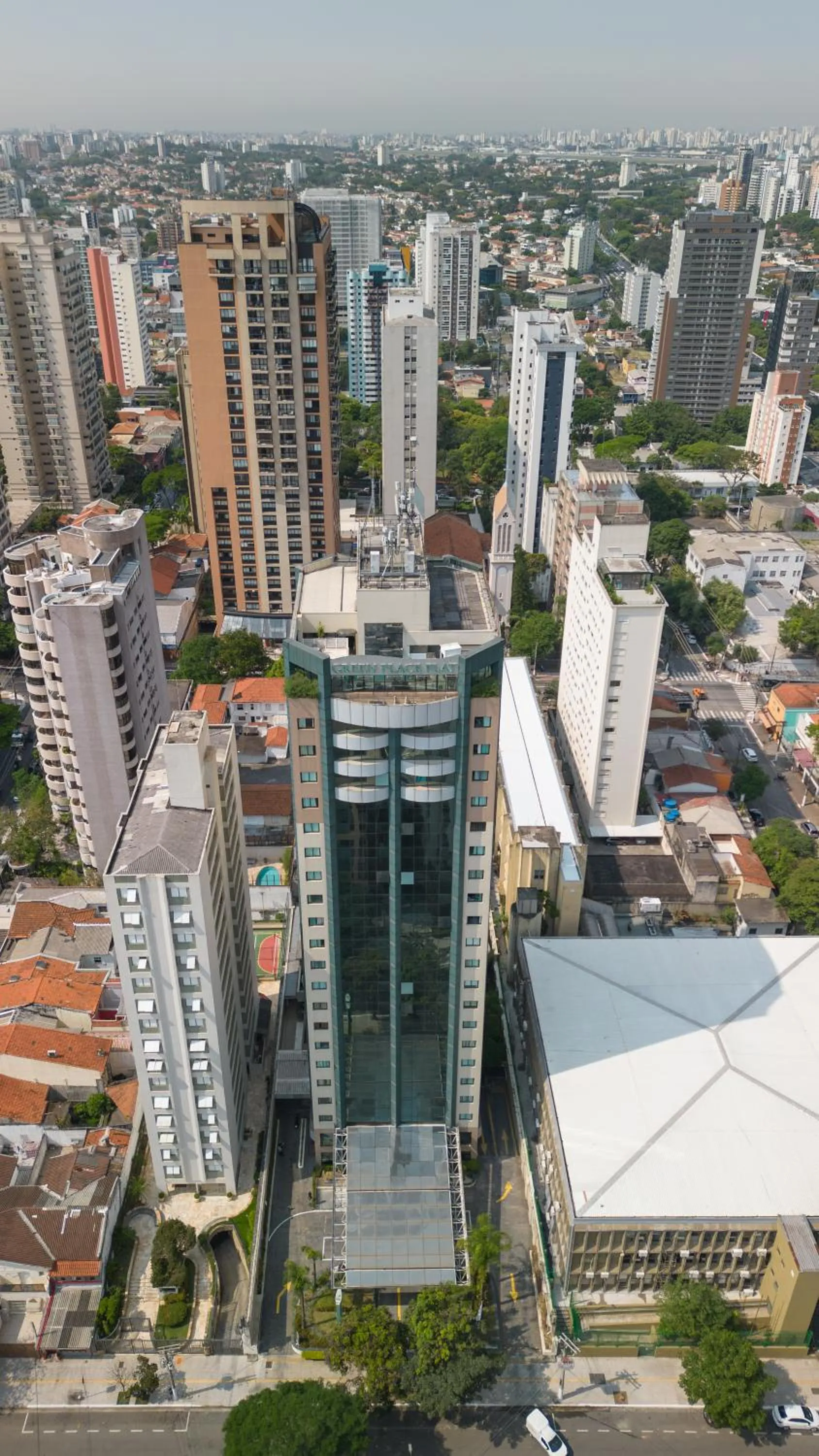 Property building in Green Place Ibirapuera