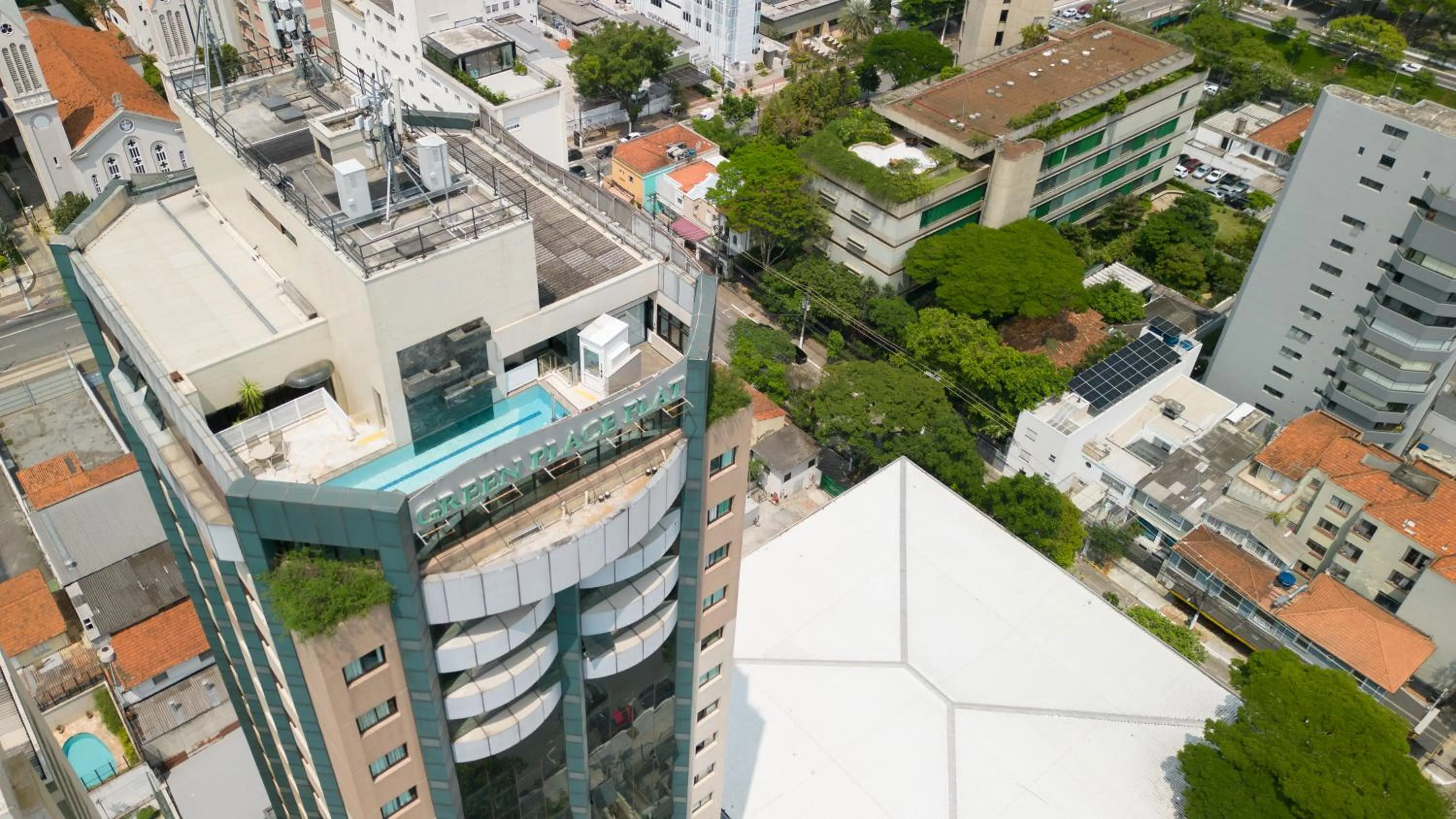 Property building in Green Place Ibirapuera