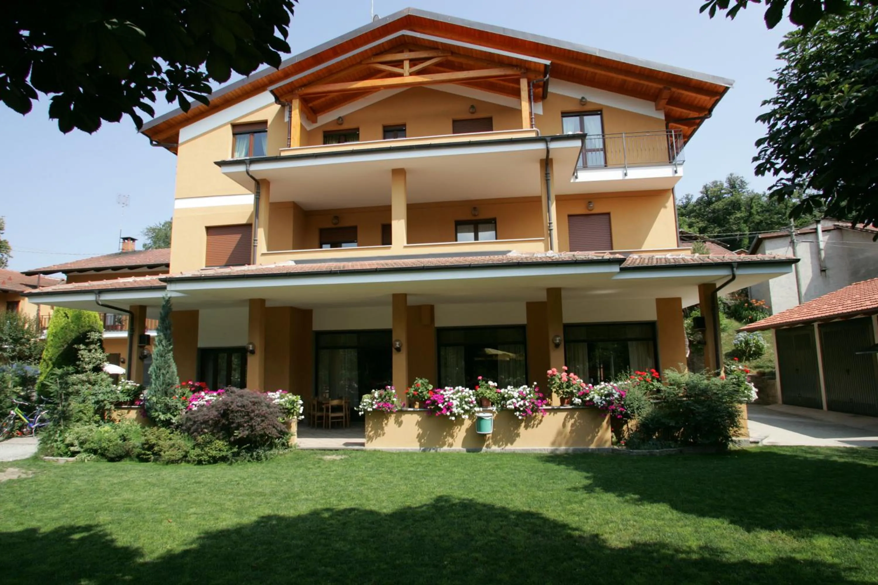 Property building in Hotel la Colletta