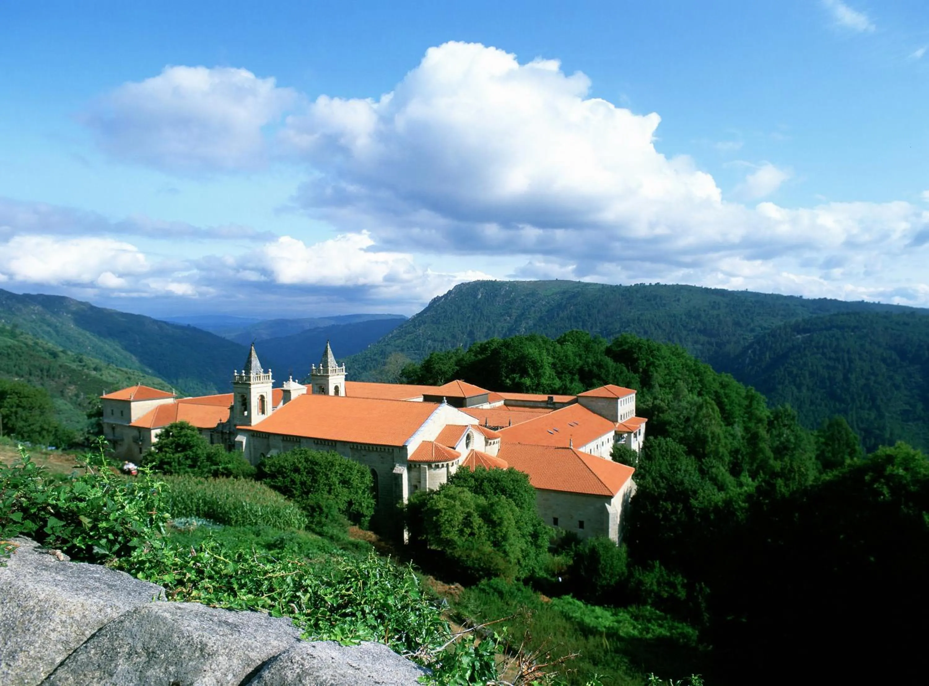 Facade/entrance in Parador de Santo Estevo