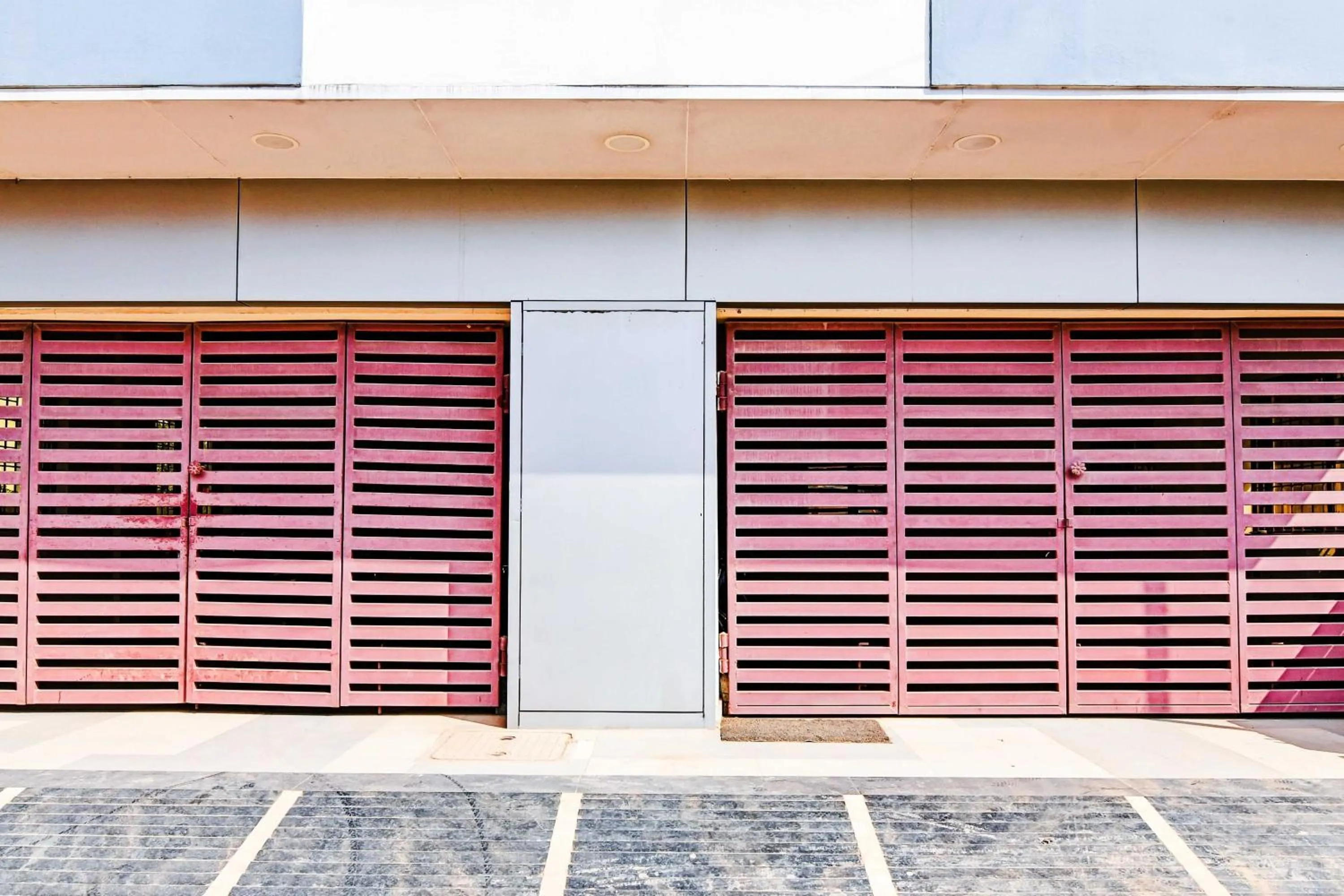Facade/entrance in Hotel O Modern Stay Near ITER