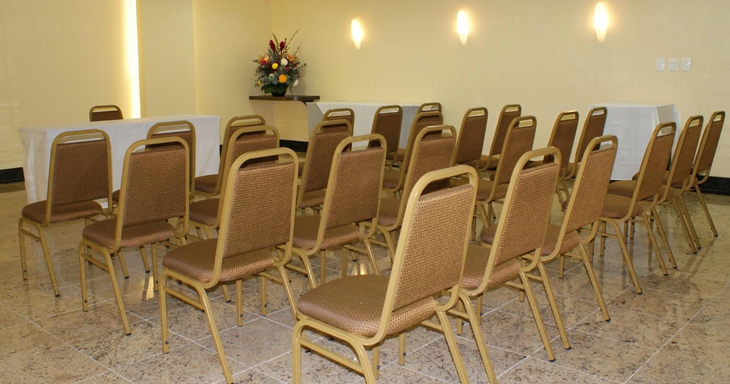 Meeting/conference room in Tropical Barra Hotel