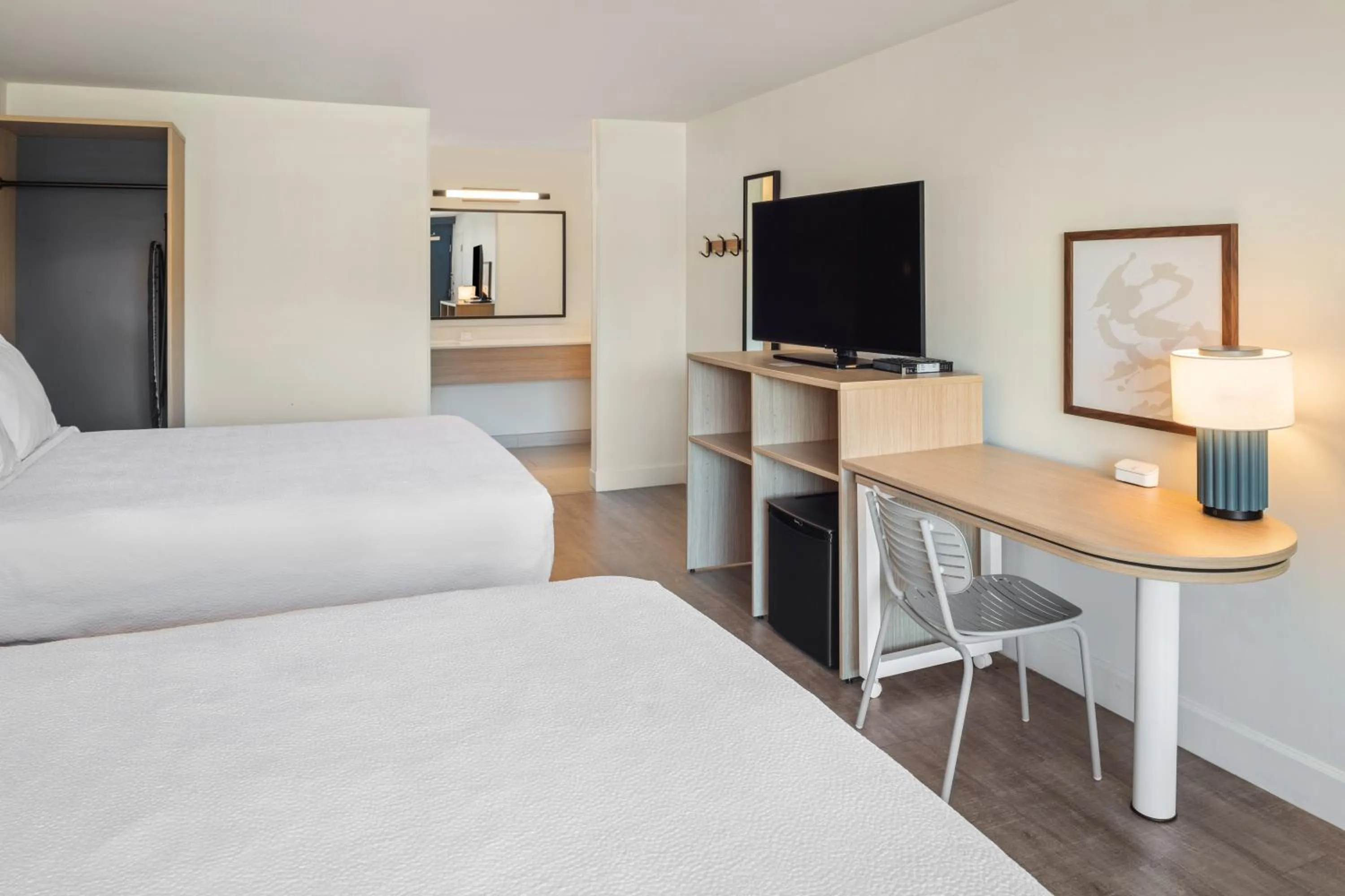 Bedroom, Bed in Best Western Ocean Breeze Inn