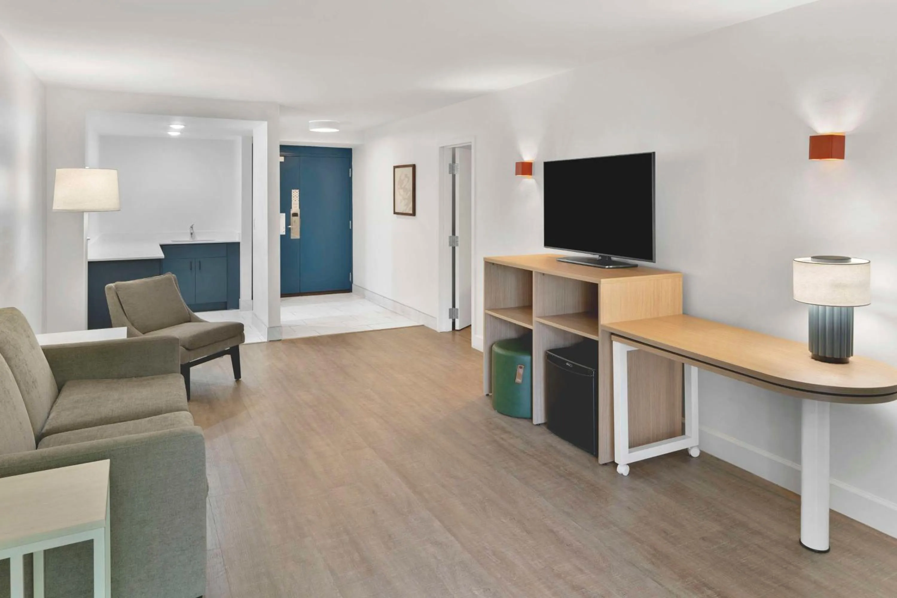 Bedroom in Best Western Ocean Breeze Inn