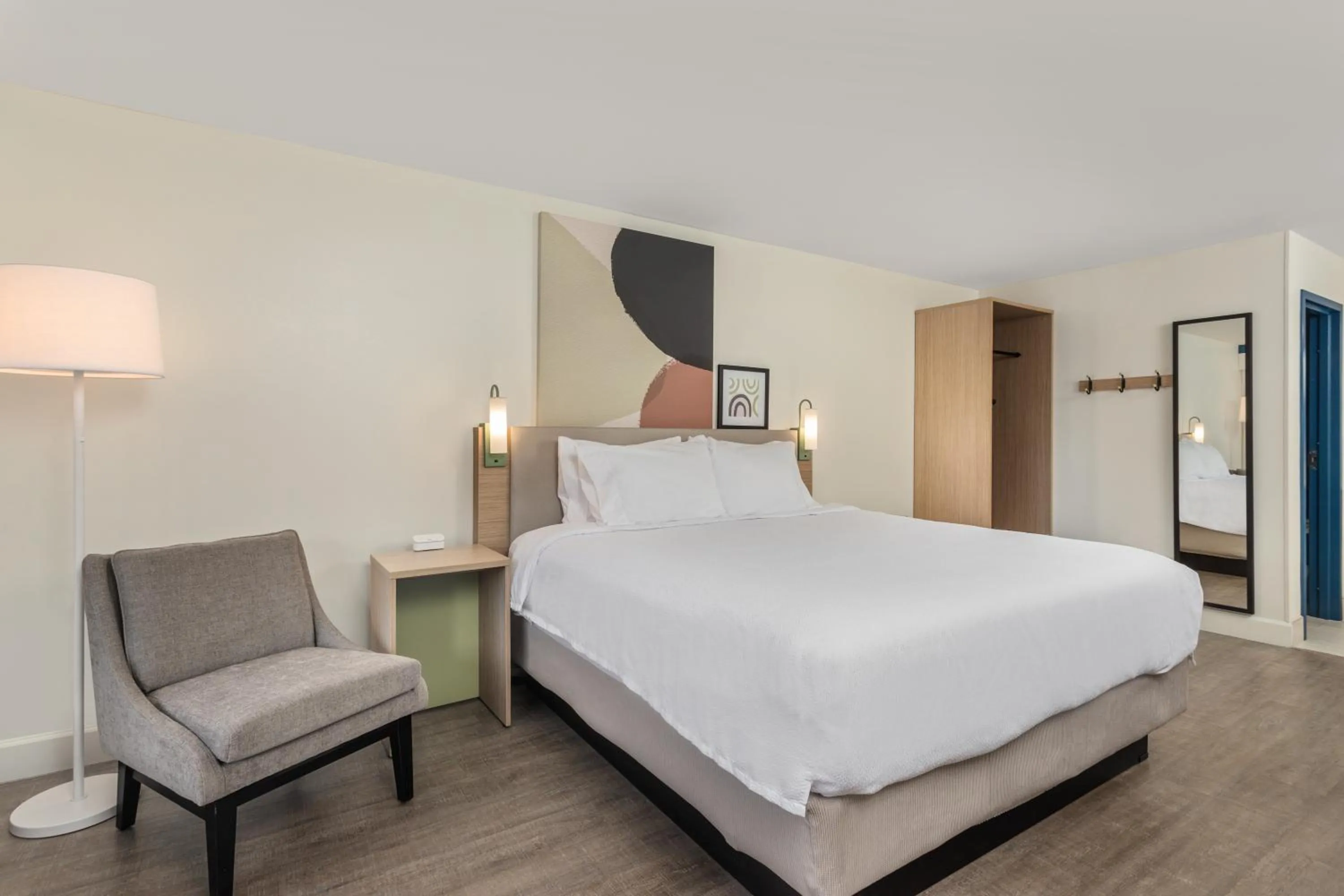 Bedroom, Bed in Best Western Ocean Breeze Inn