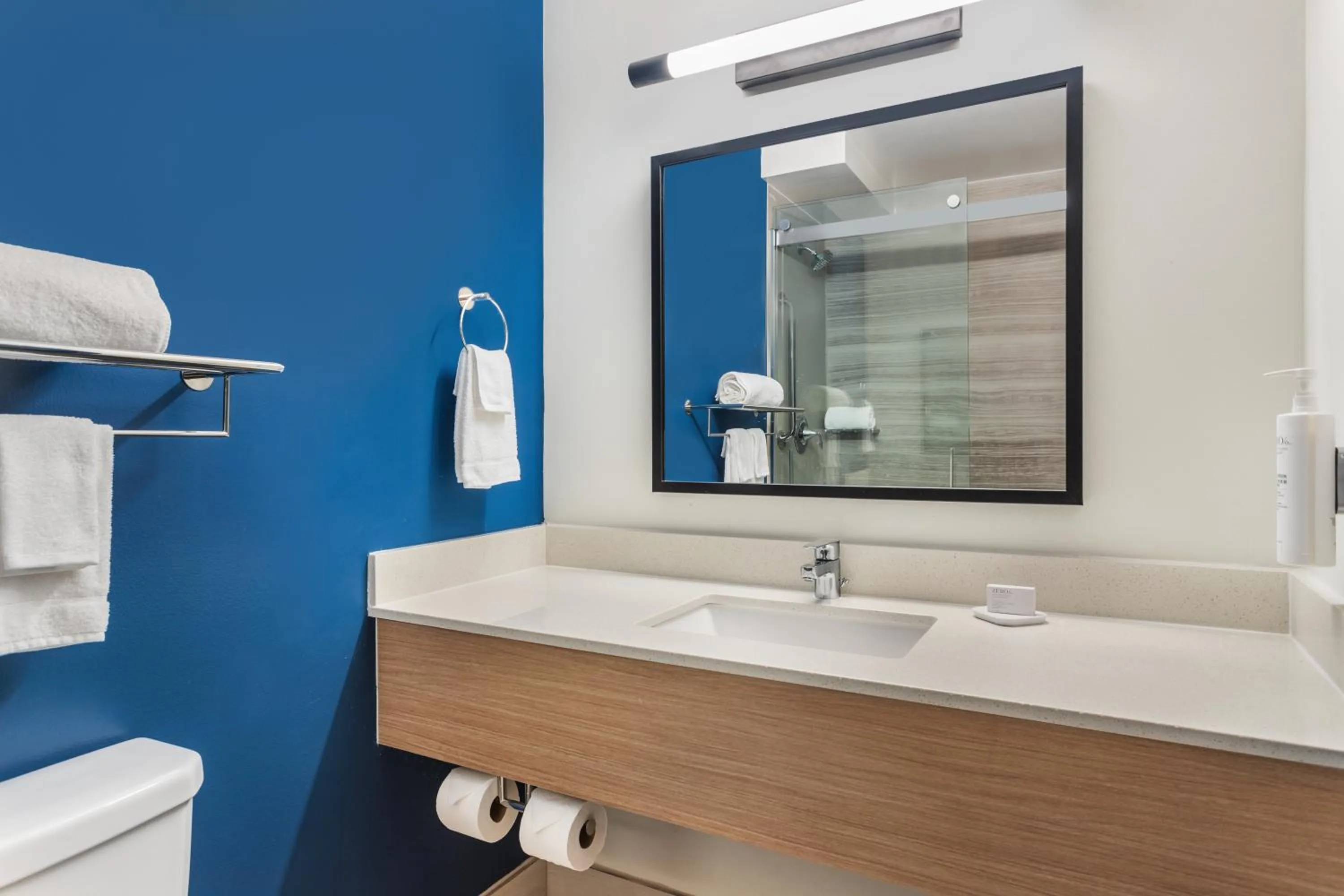 Bathroom in Best Western Ocean Breeze Inn