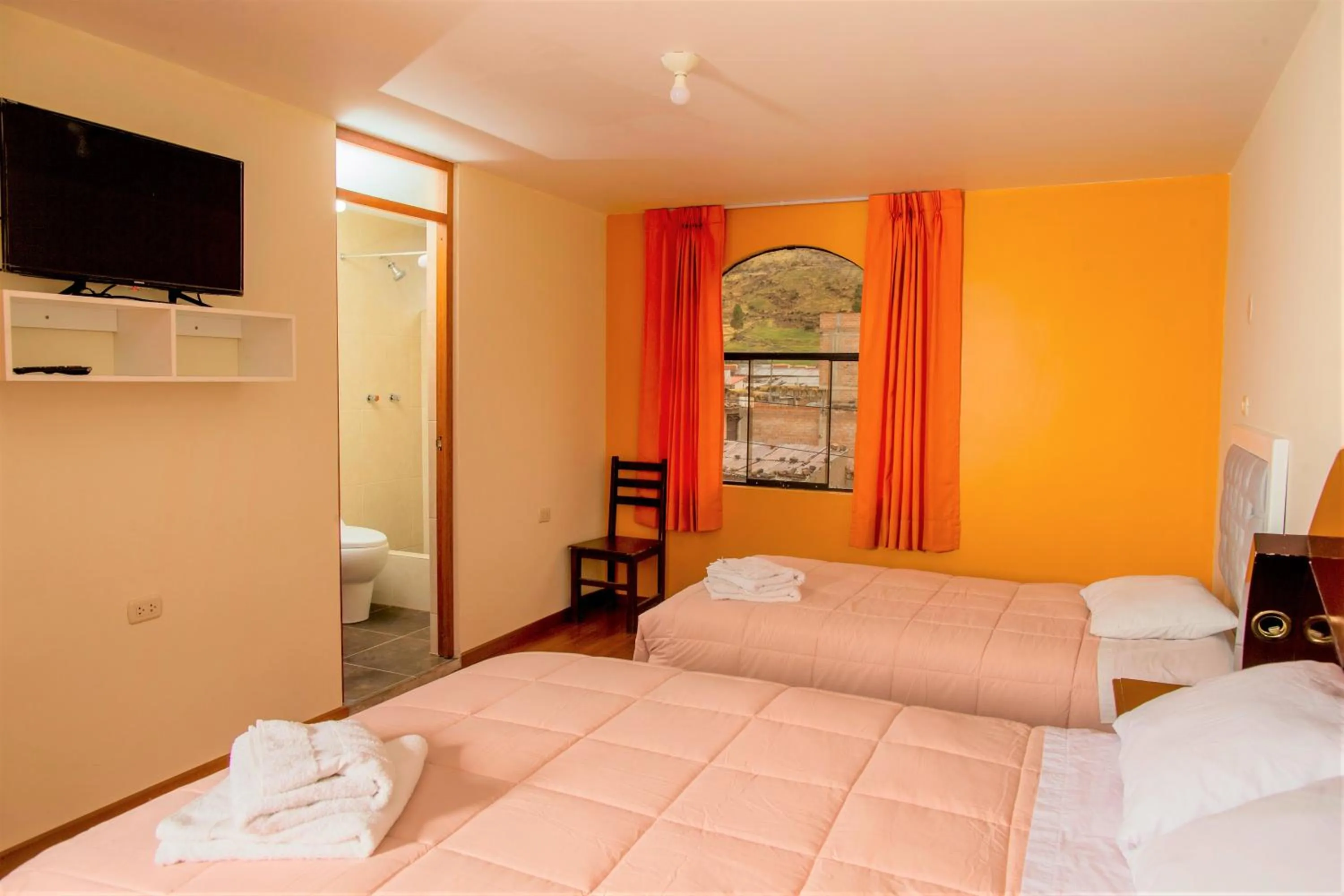 Garden view, Bed in Rumi Wasi