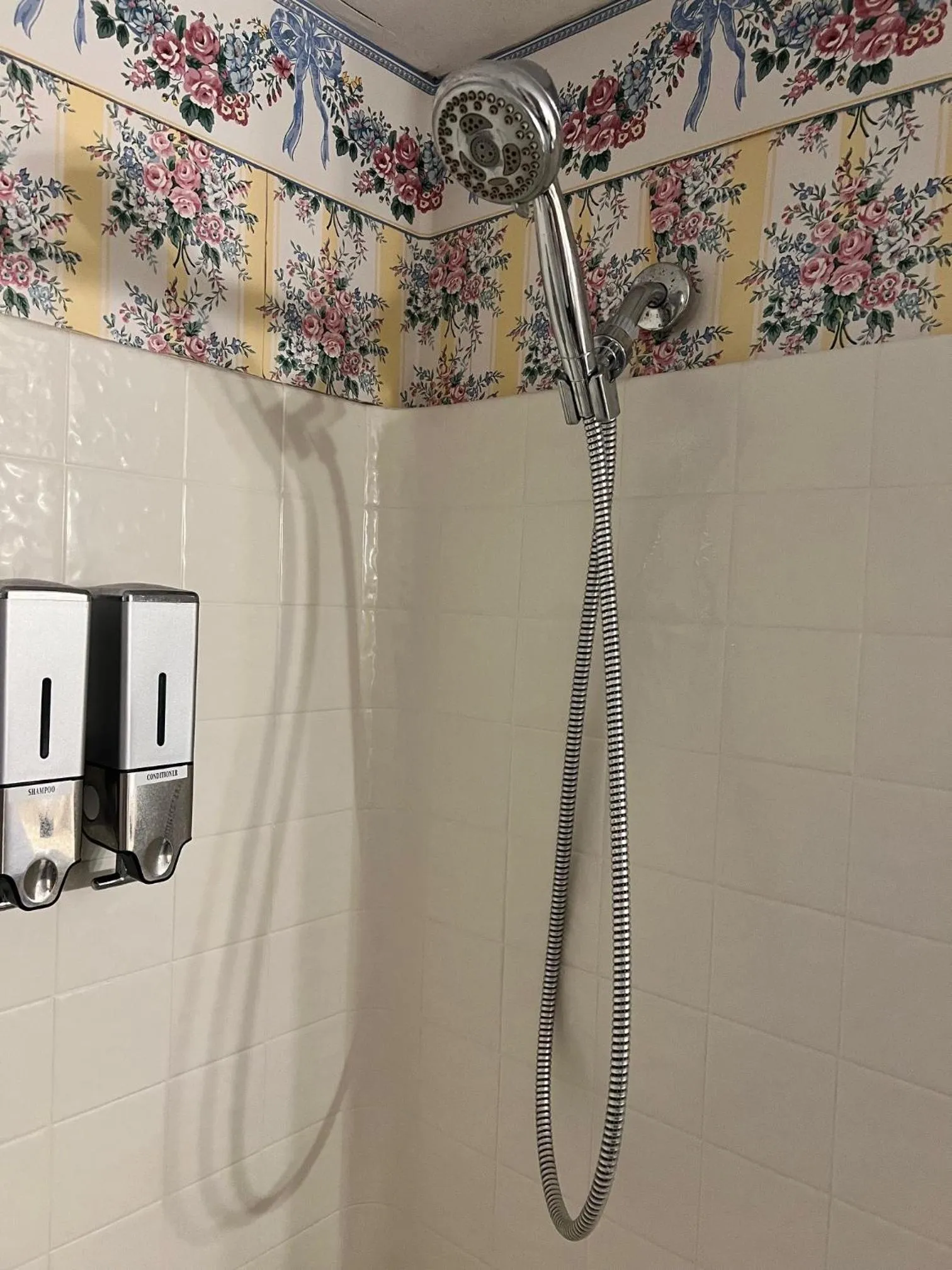 Shower in Huffman House Bed & Breakfast