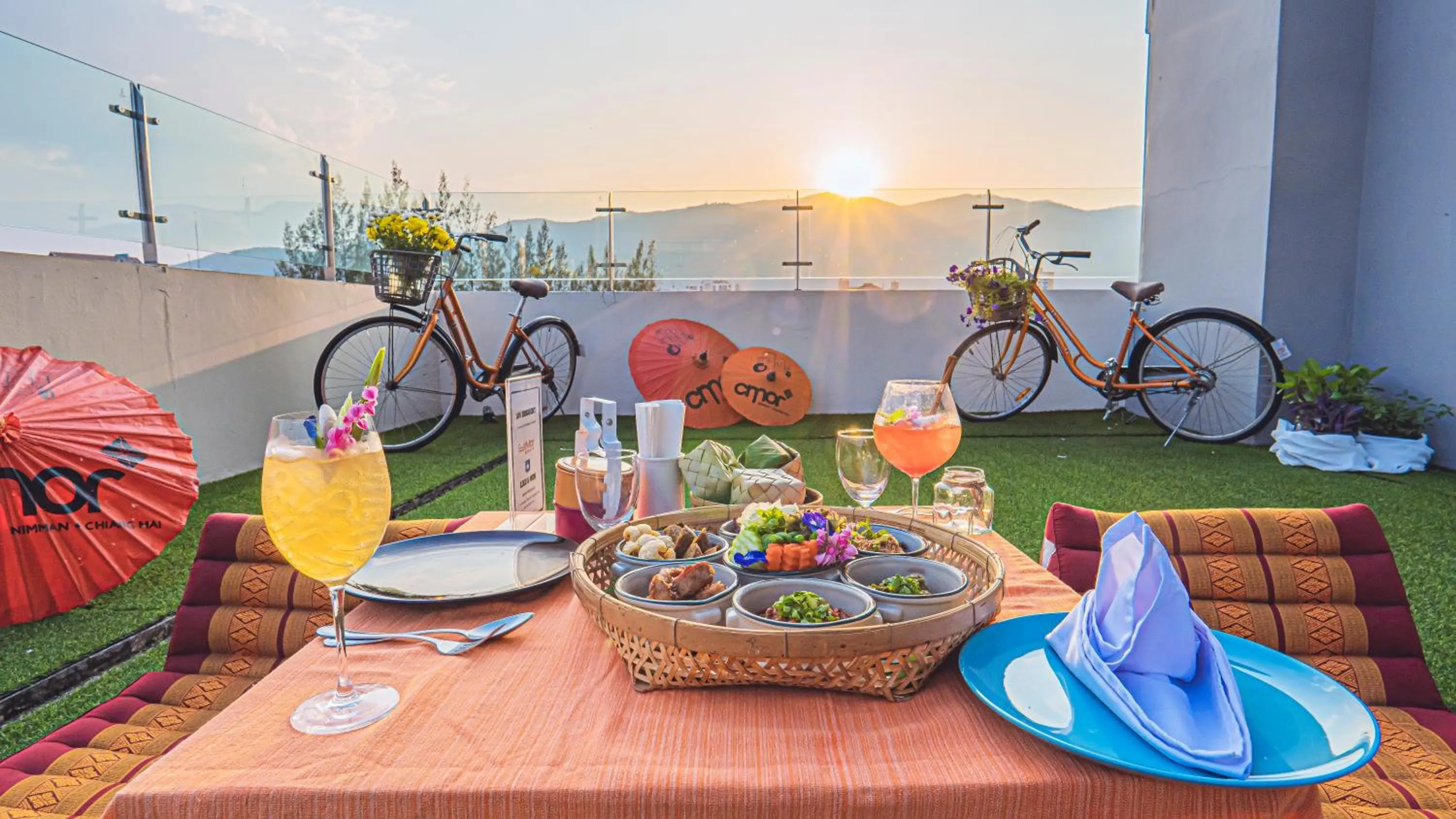 Restaurant/places to eat in Cmor Nimman by Recall Hotels