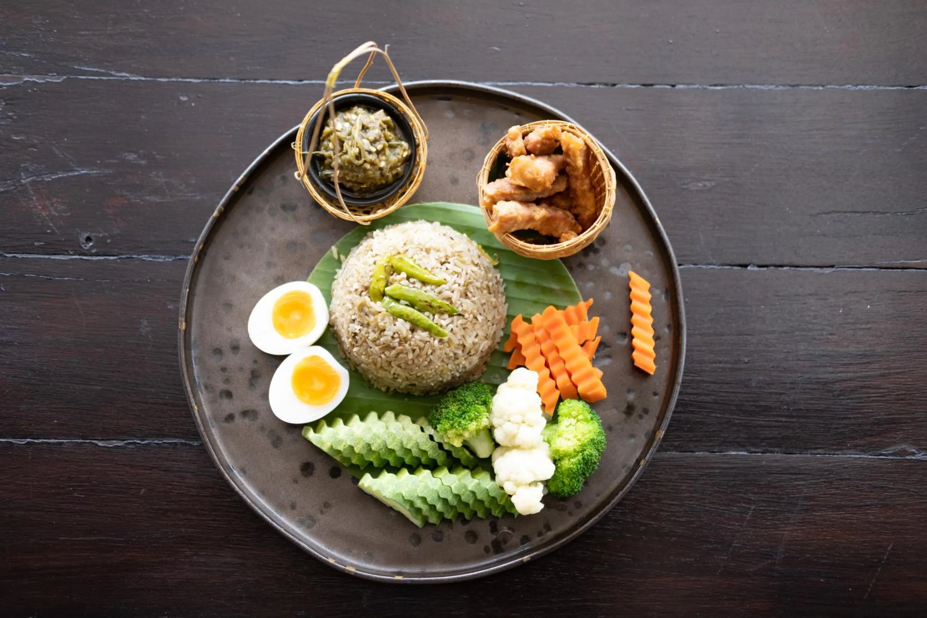 Restaurant/places to eat in Cmor Nimman by Recall Hotels